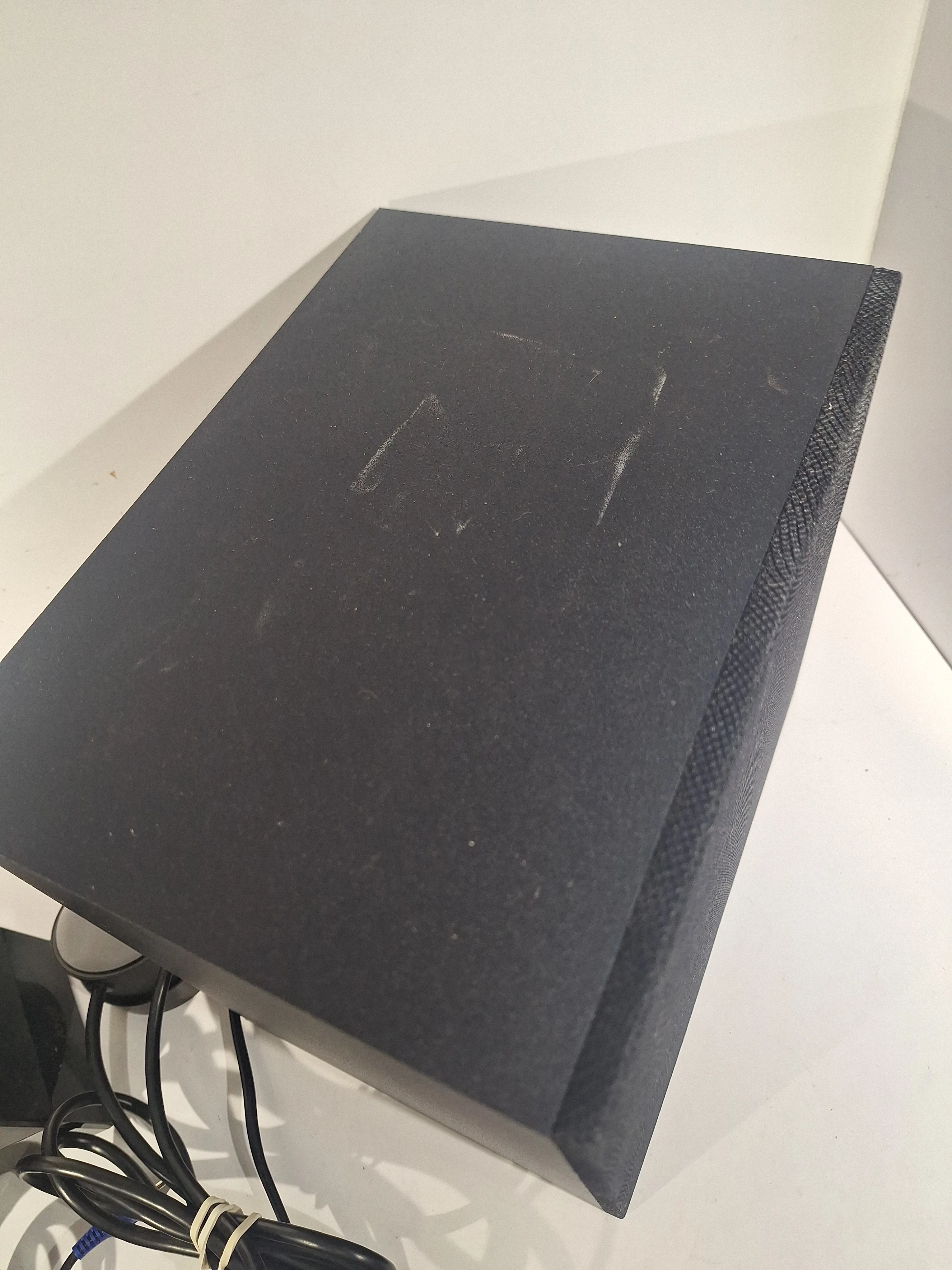 glosniki-logitech-z533-model-z533