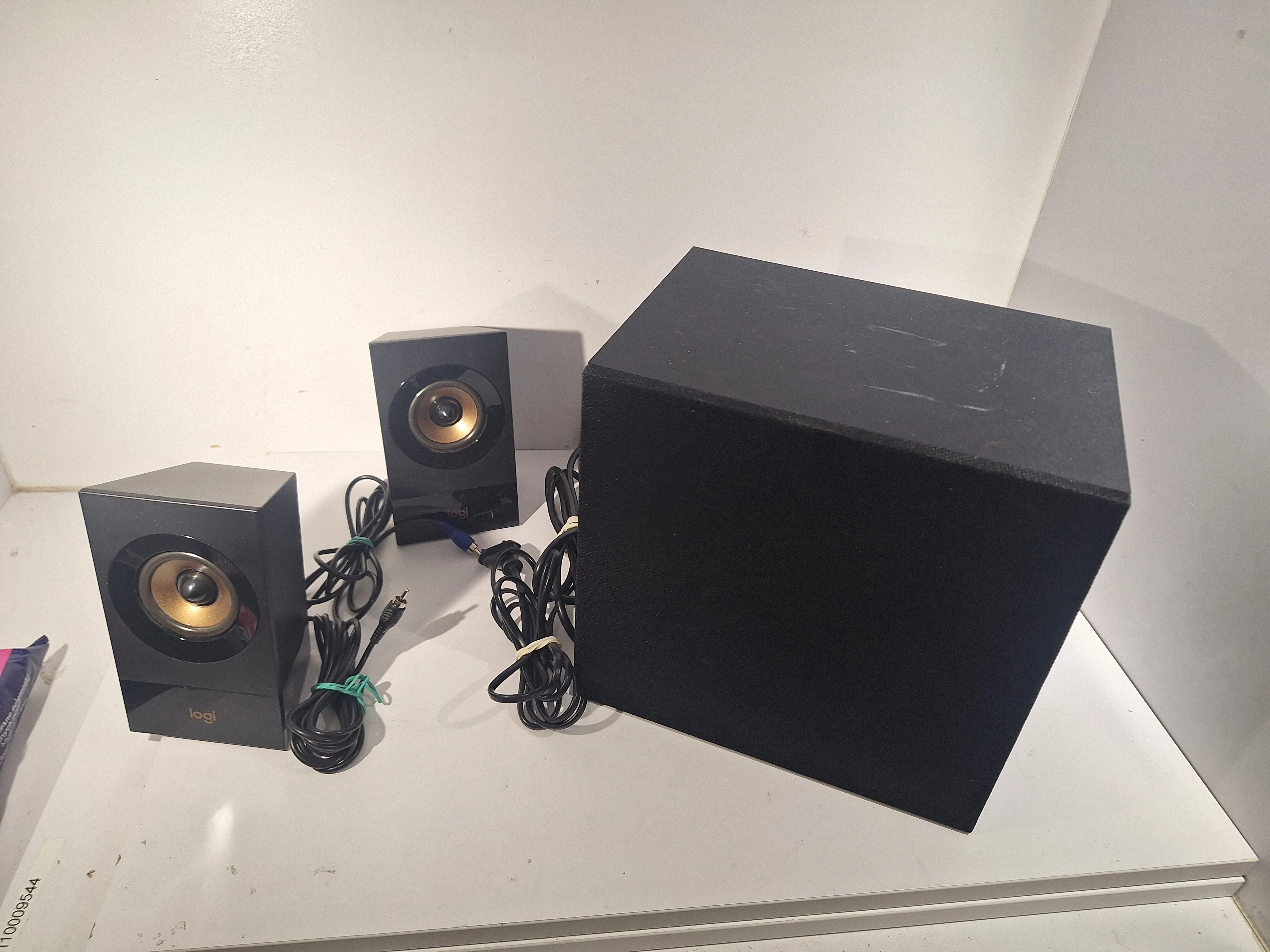 glosniki-logitech-z533-moc-subwoofera-rms-3000