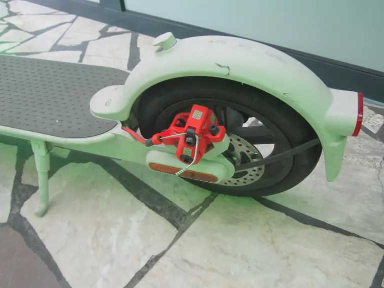 hulajnoga-elektryczna-xiaomi-mi-scooter-3-waga-1300