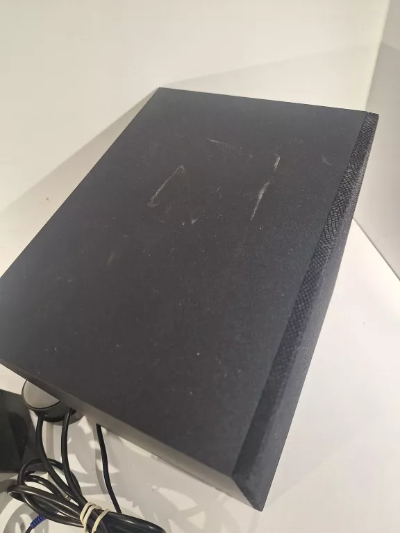 glosniki-logitech-z533-model-z533