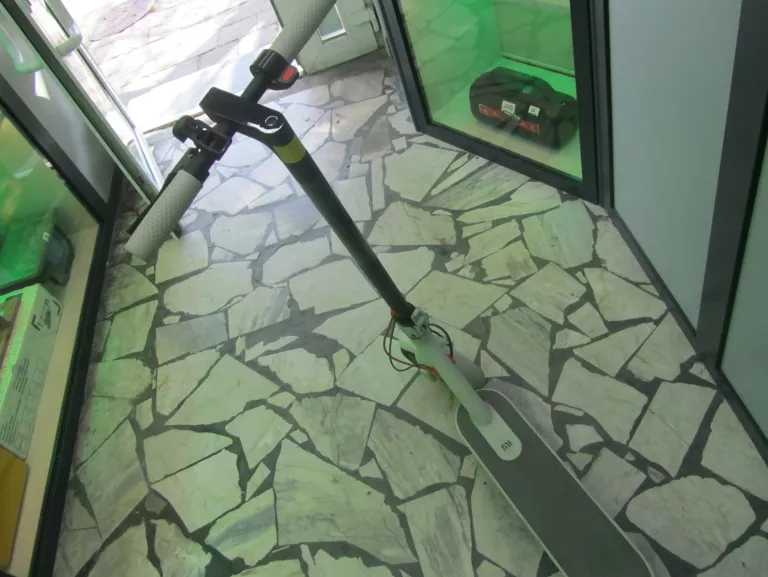 hulajnoga-elektryczna-xiaomi-mi-scooter-3-predkosc-maksymalna-2000
