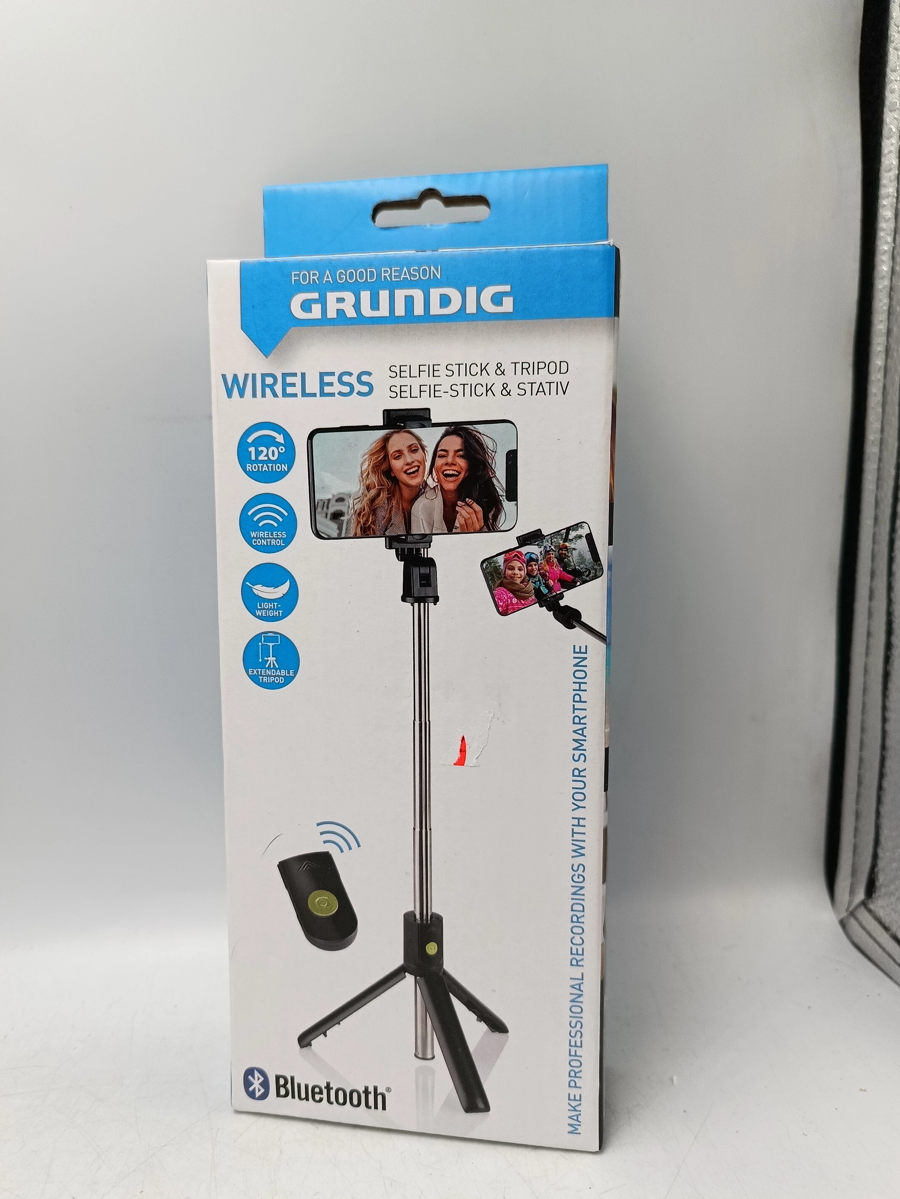 selfie-stick-grundig-wireless-z-tripodem-bluetooth-slowackiego-17-katowice