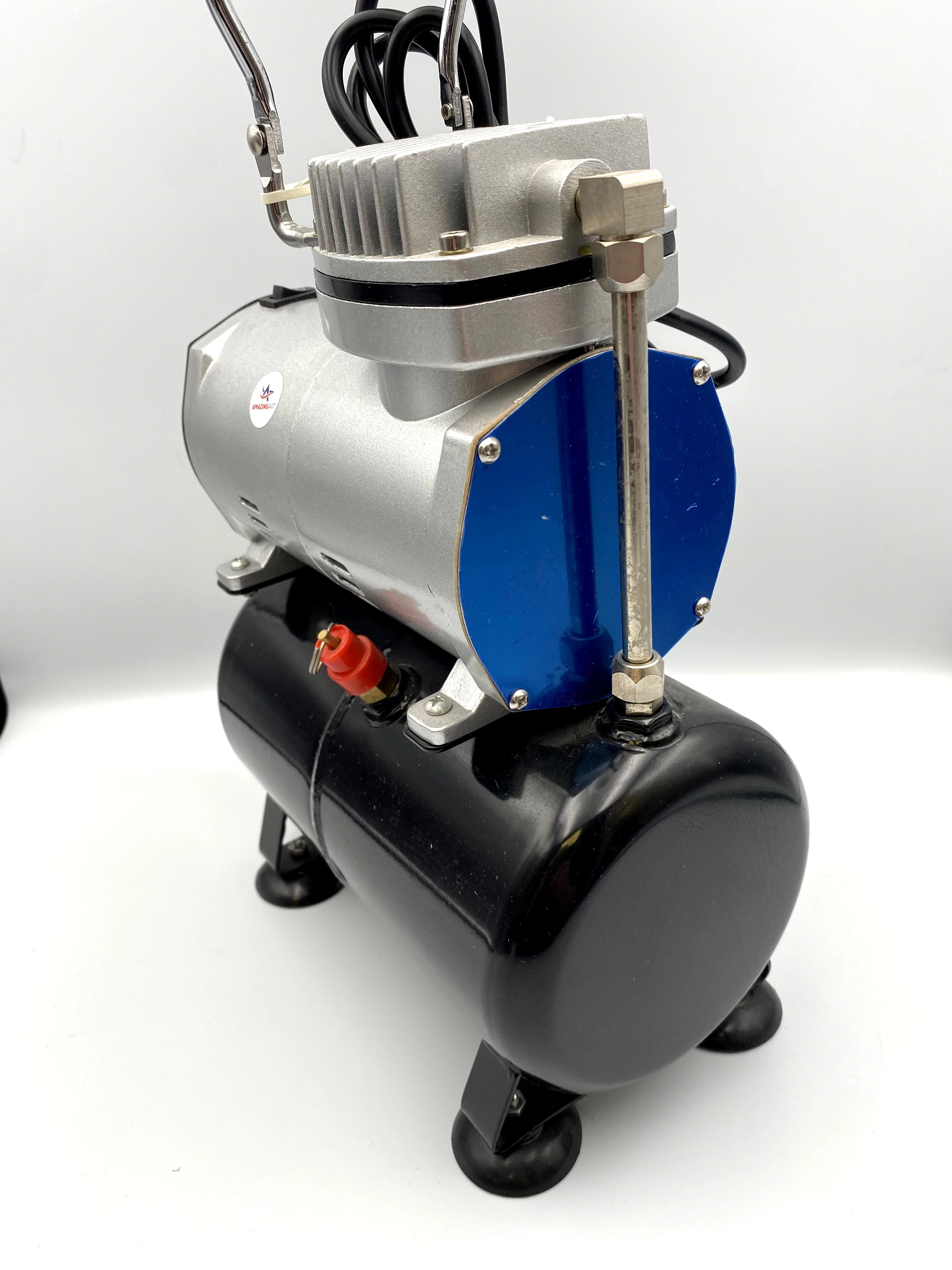 kompresor-w-zestawie-3-aerografy-marka-248811-958954