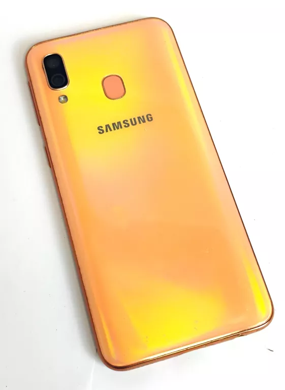 telefon-samsung-a40-464gb-wypalony-ekran-wbudowana-pamiec-202869-214193
