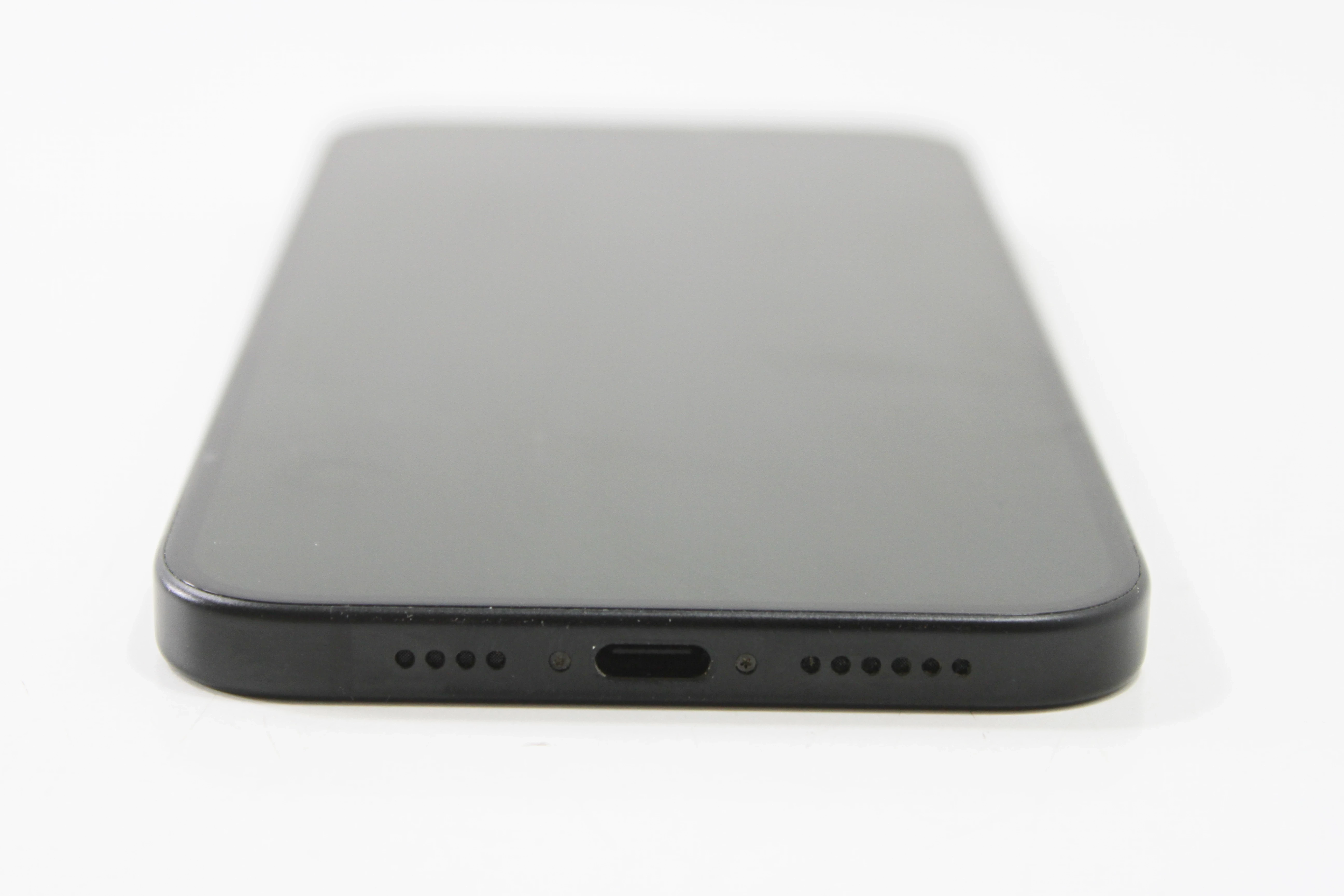 telefon-iphone-15-plus-128-gb-87-bateria-przekatna-ekranu-670