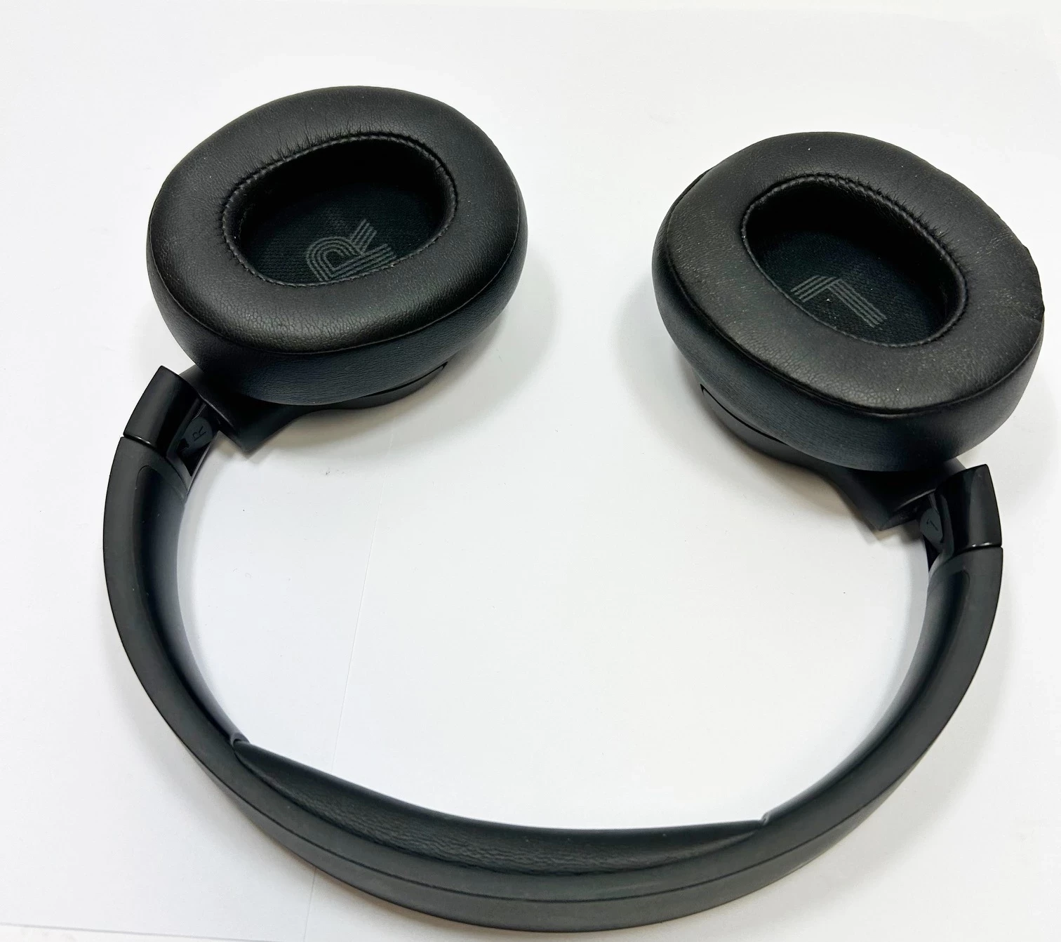 sluchawki-bezprzewodowe-nauszne-jbl-tune-770nc-ean-gtin-6925281974526