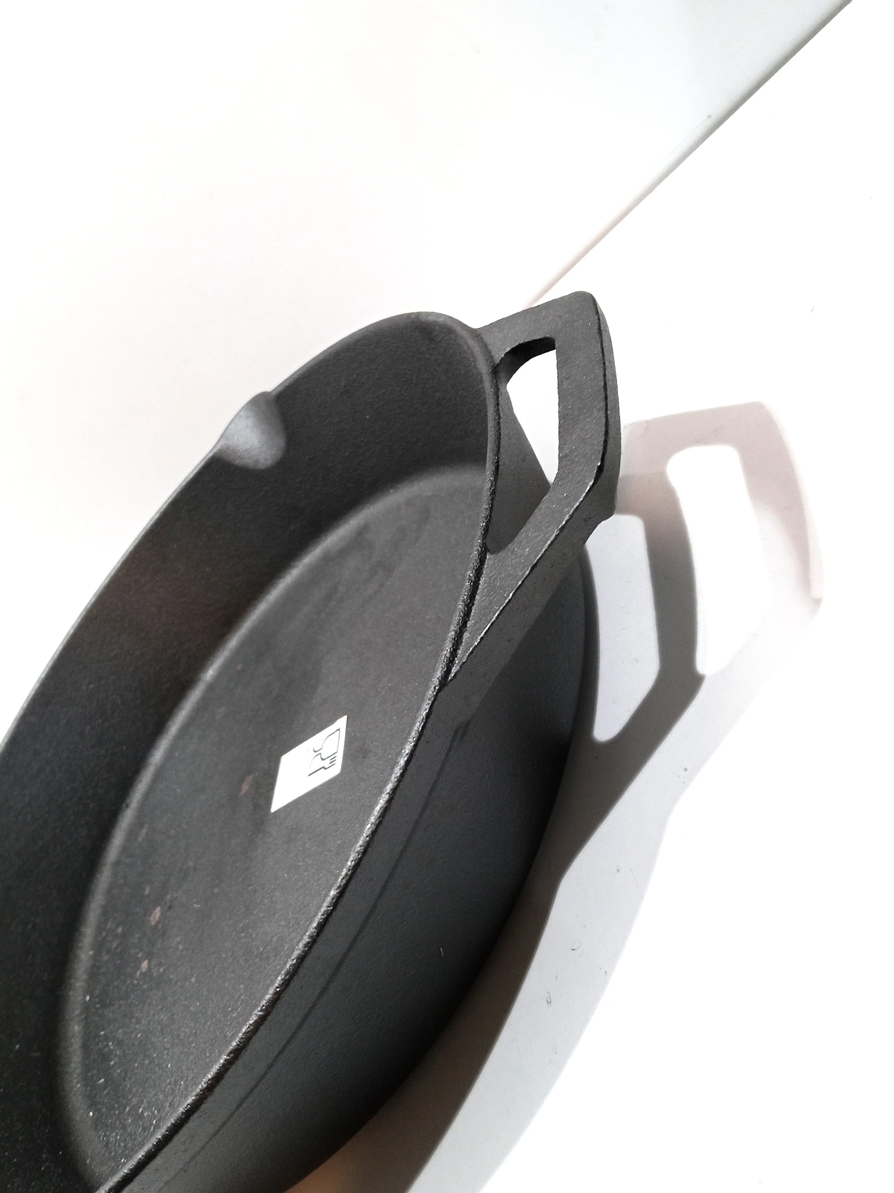 patelnia-zeliwna-mfh-fox-outdoor-30-cm-ean-gtin-5908298016145