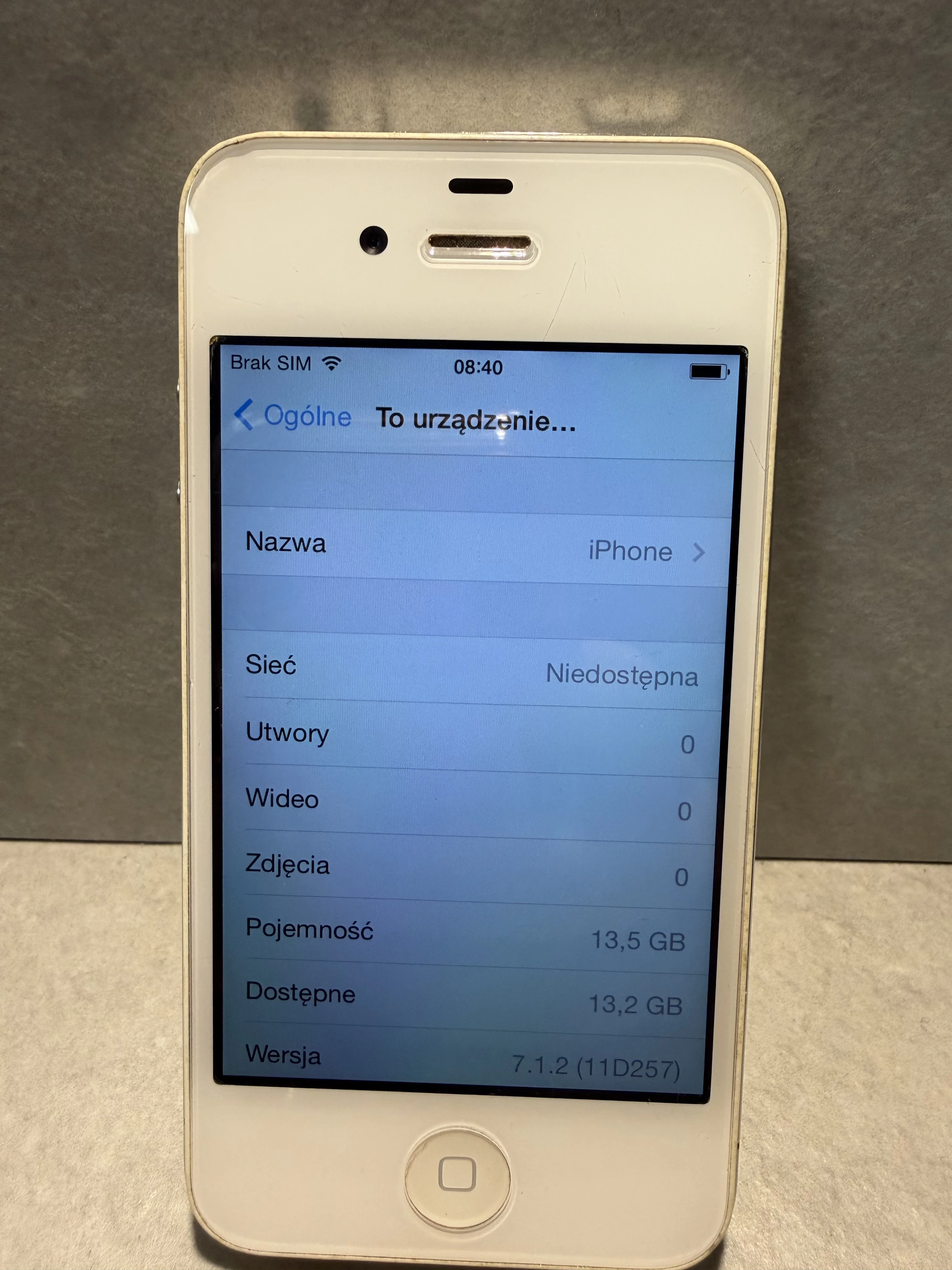 telefon-iphone-4-16gb-kod-producenta-iphone-4