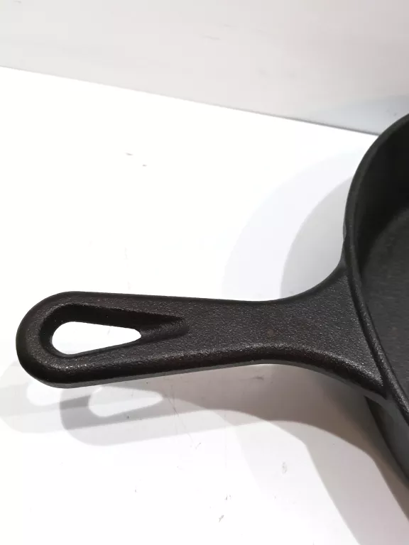 patelnia-zeliwna-mfh-fox-outdoor-30-cm-rodzaj-129331-1