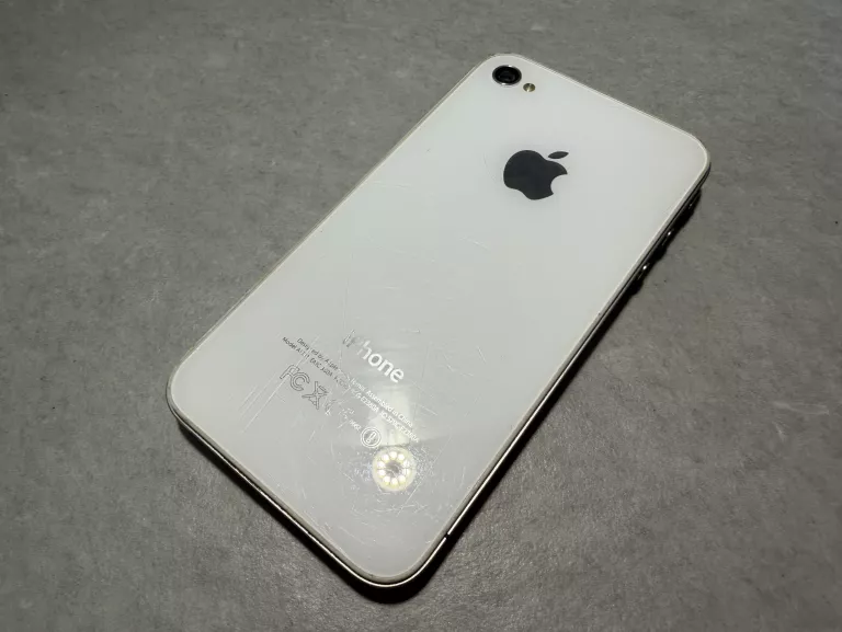 telefon-iphone-4-16gb-przekatna-ekranu-350