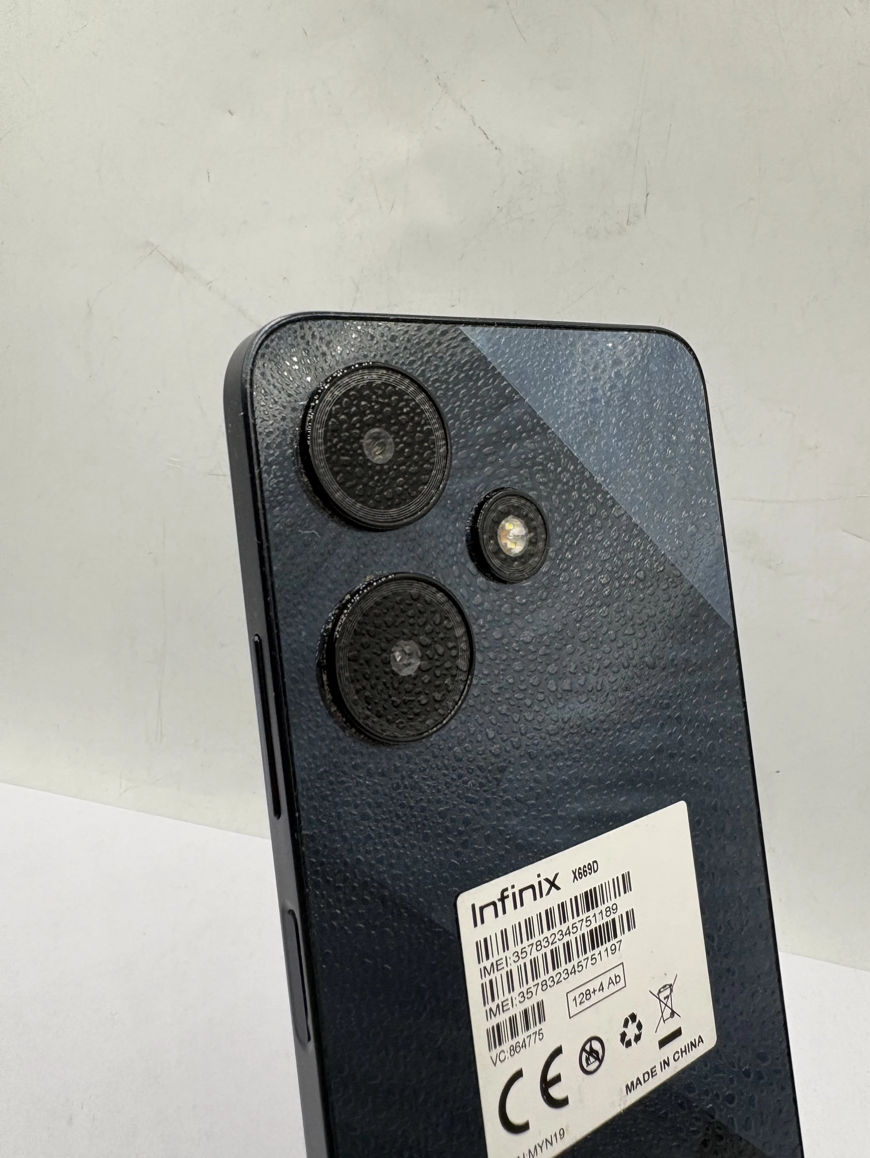 telefon-smartfon-infinix-hot-30i-4128gb-kod-producenta-x6831