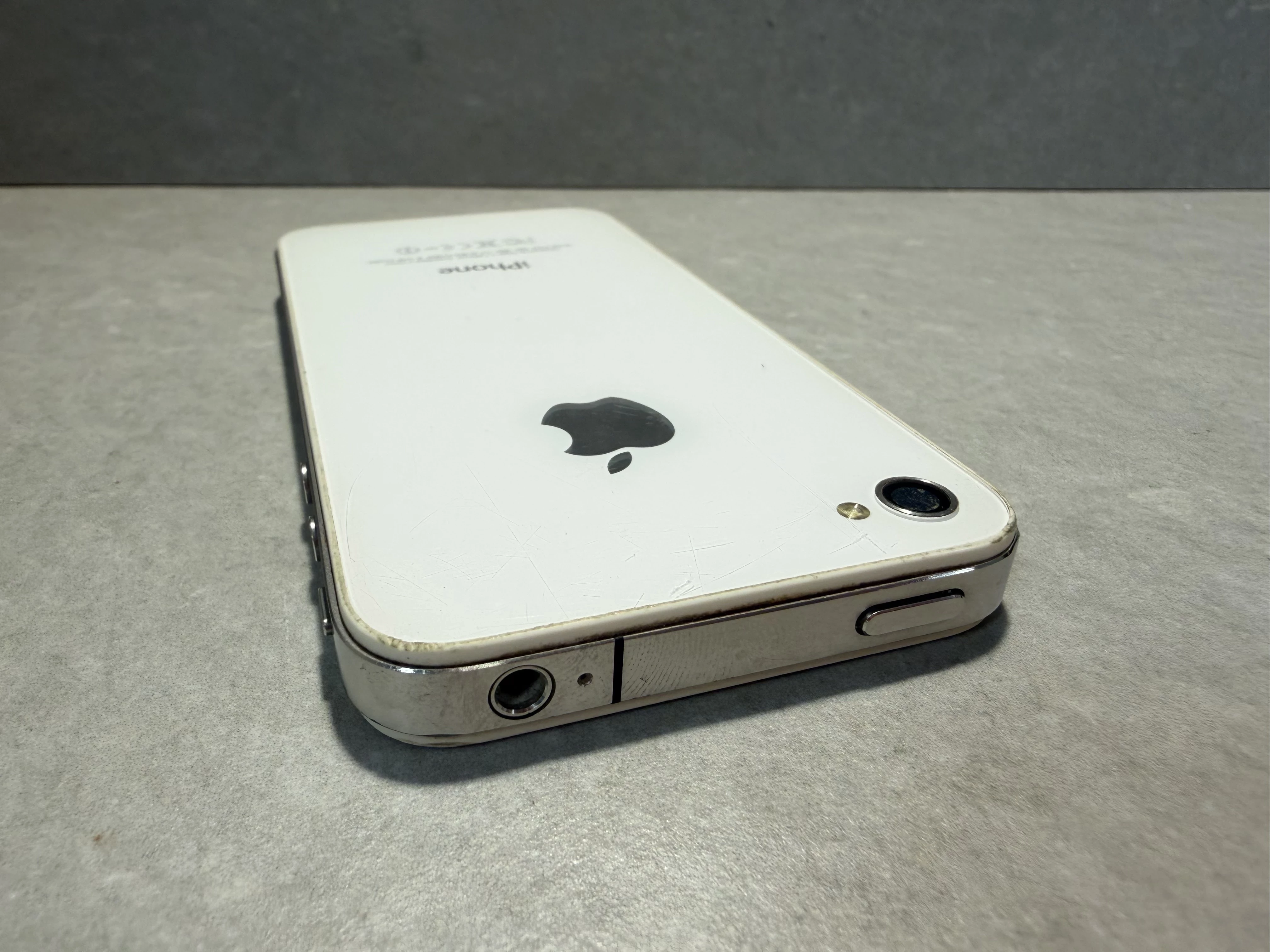 telefon-iphone-4-16gb-pamiec-ram-202865-214145