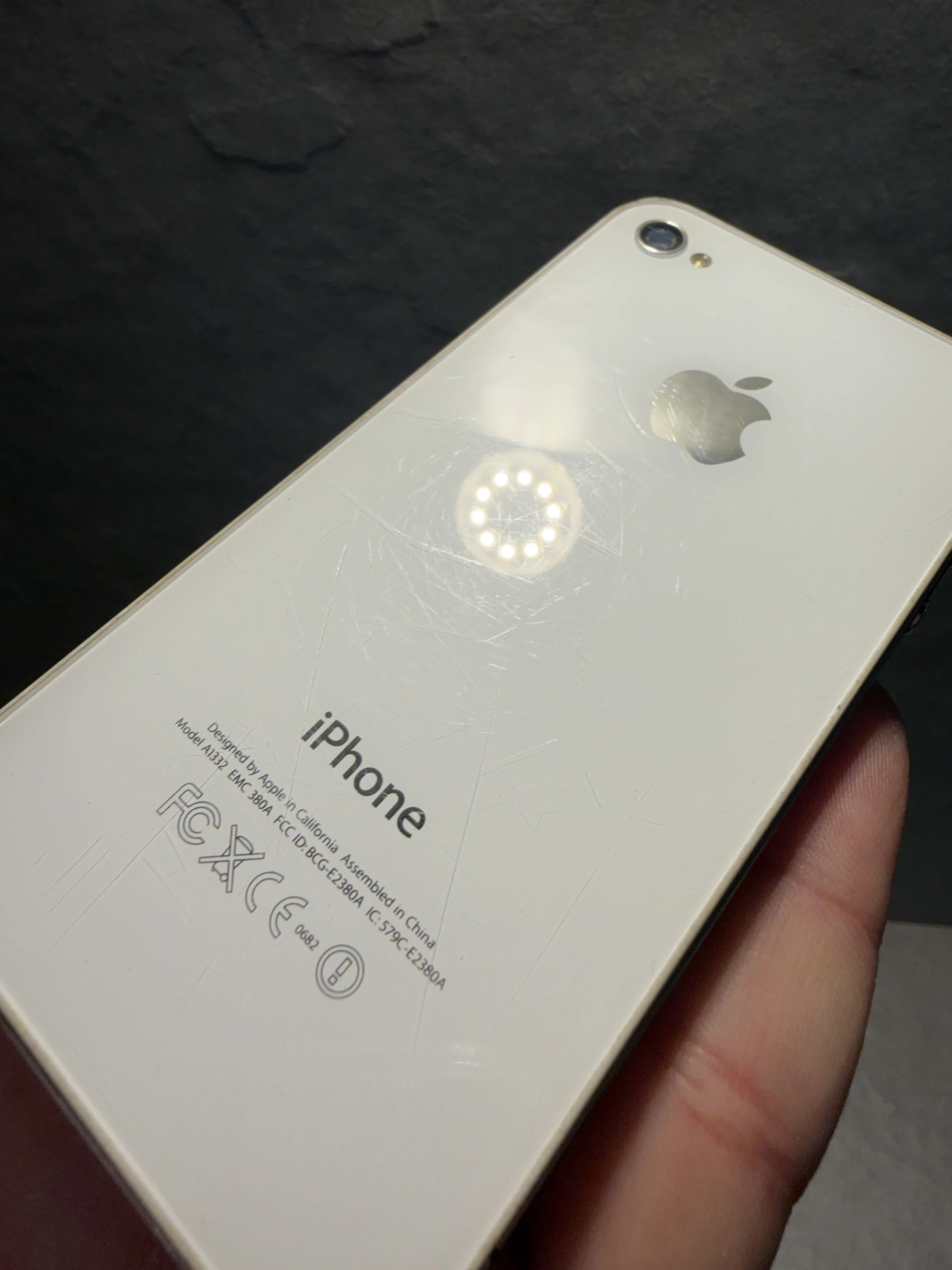 telefon-iphone-4-16gb-ean-gtin-885909406760