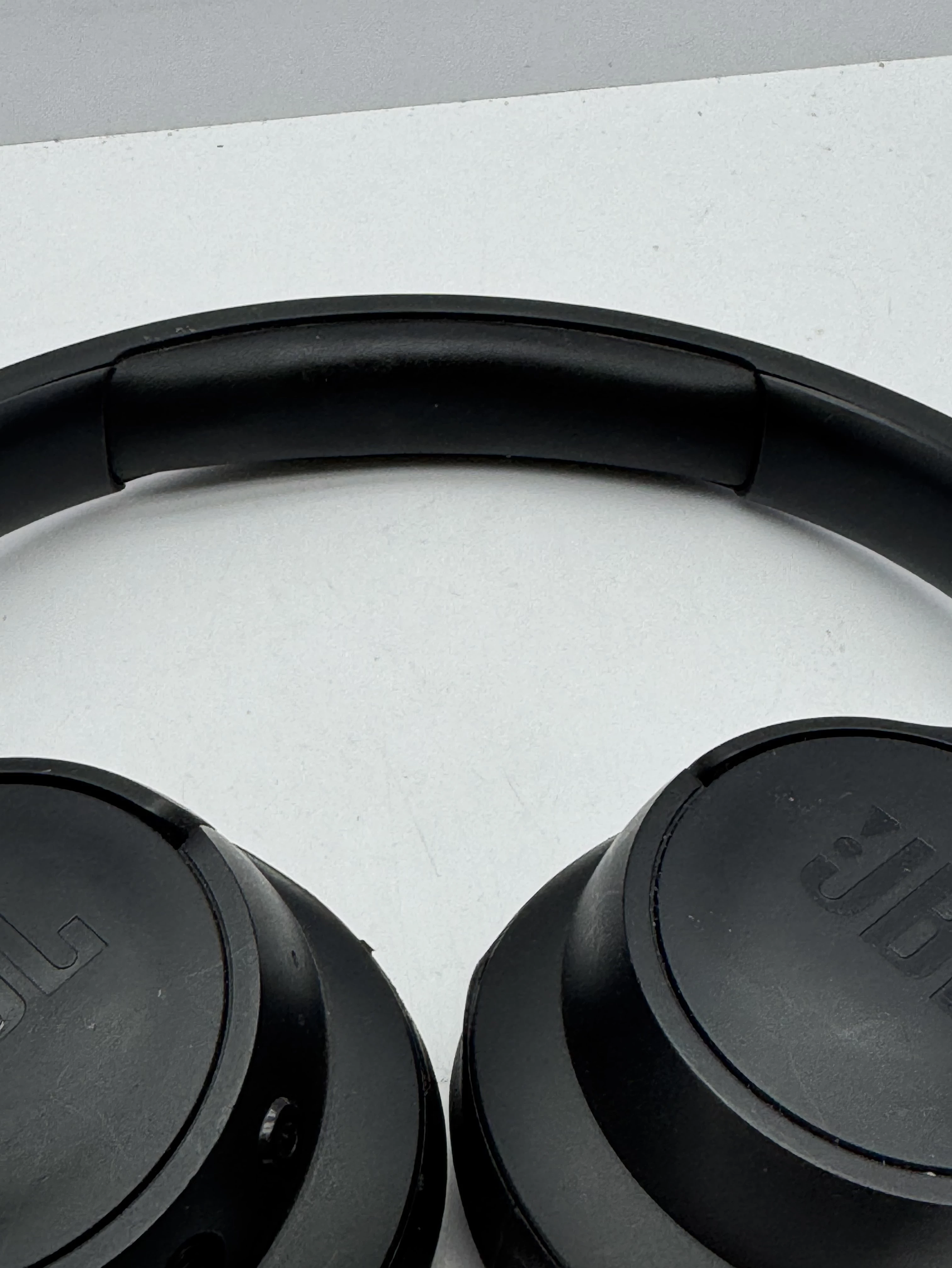 sluchawki-nauszne-jbl-tune-720-bt-czane-bez-okablowania-kolor-dominujacy-129357-3