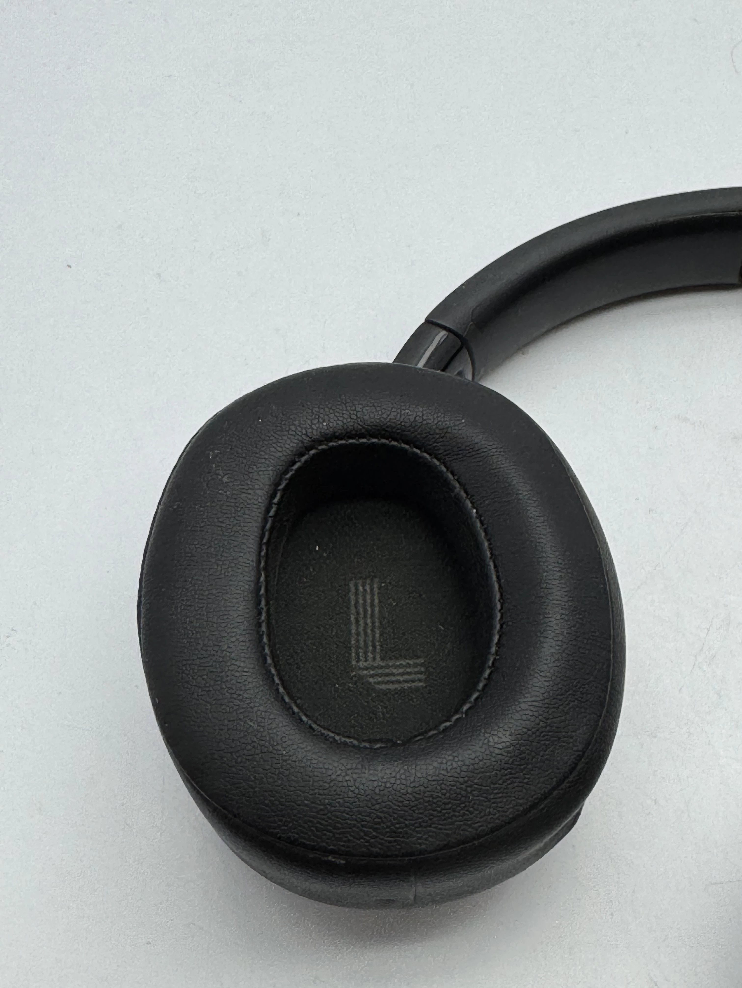 sluchawki-nauszne-jbl-tune-720-bt-czane-bez-okablowania-marka-248811-974486