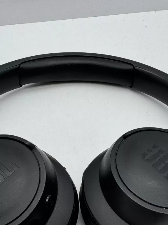 sluchawki-nauszne-jbl-tune-720-bt-czane-bez-okablowania-kolor-dominujacy-129357-3