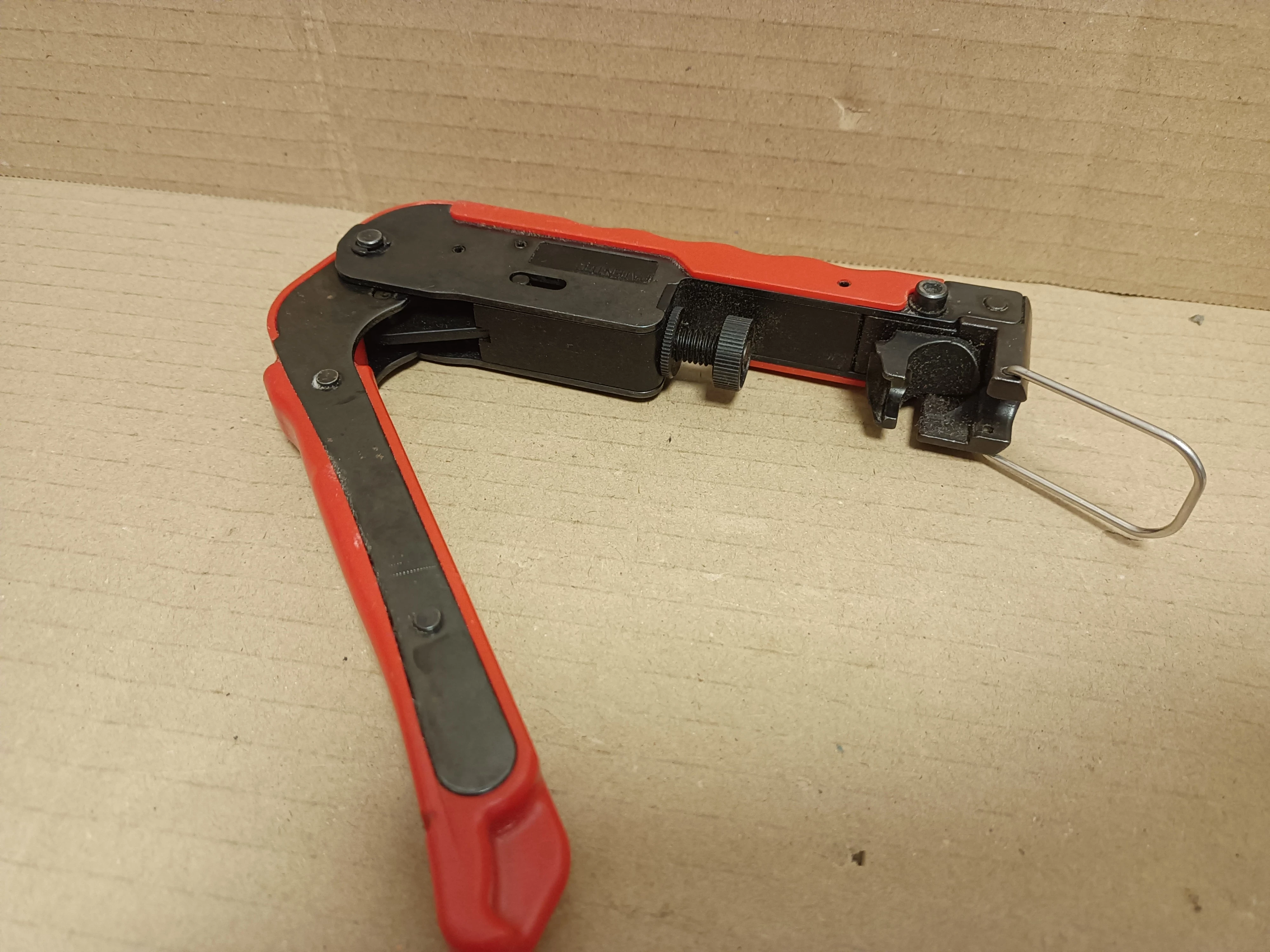 zaciskarka-kompresyjna-f-wtykow-antenowych-zlacz-kompresyjnych-f-rg6-rg59-stan-11323-2