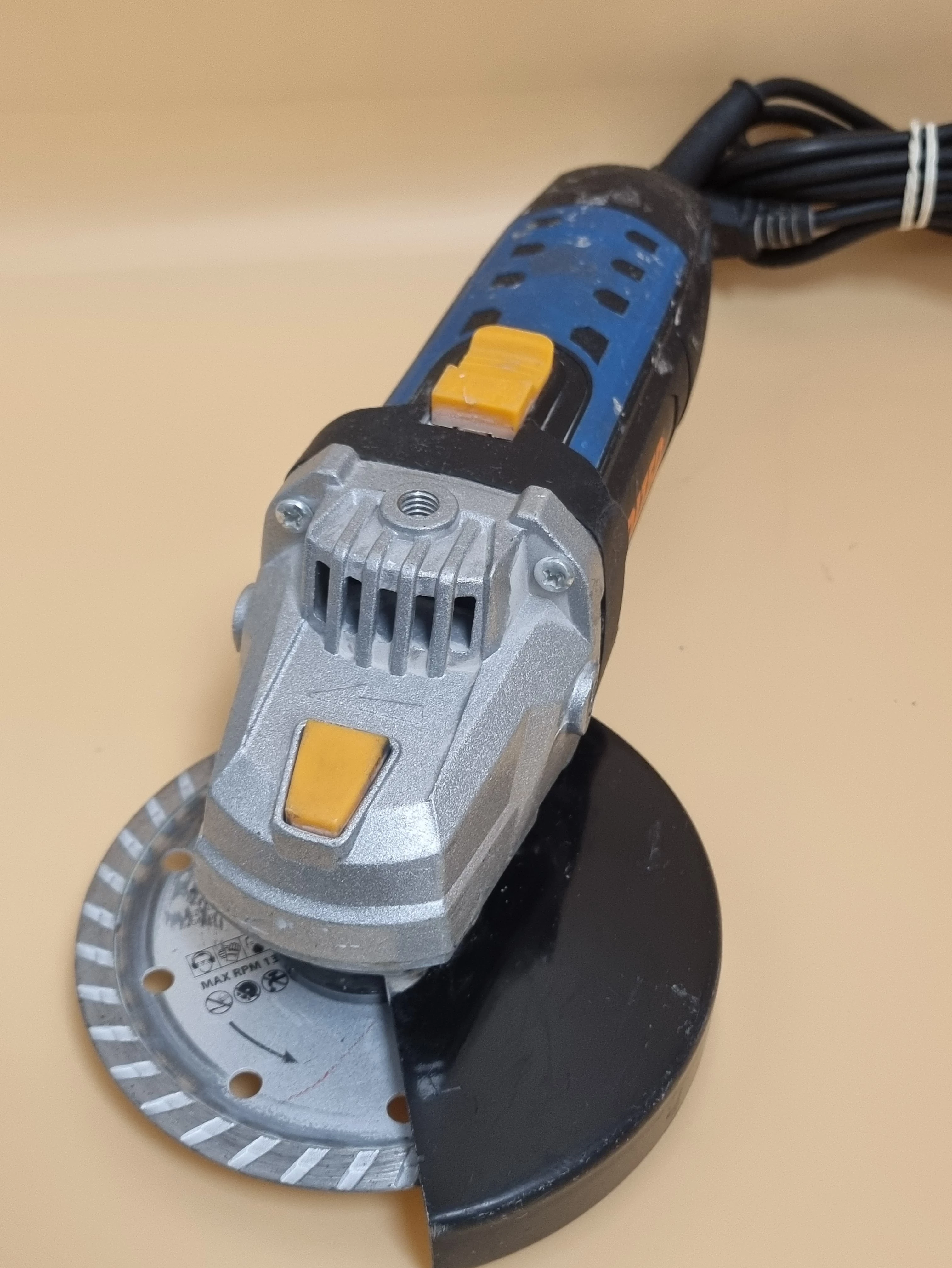 szlifierka-katowa-niteo-ag0194-22-stan-11323-2