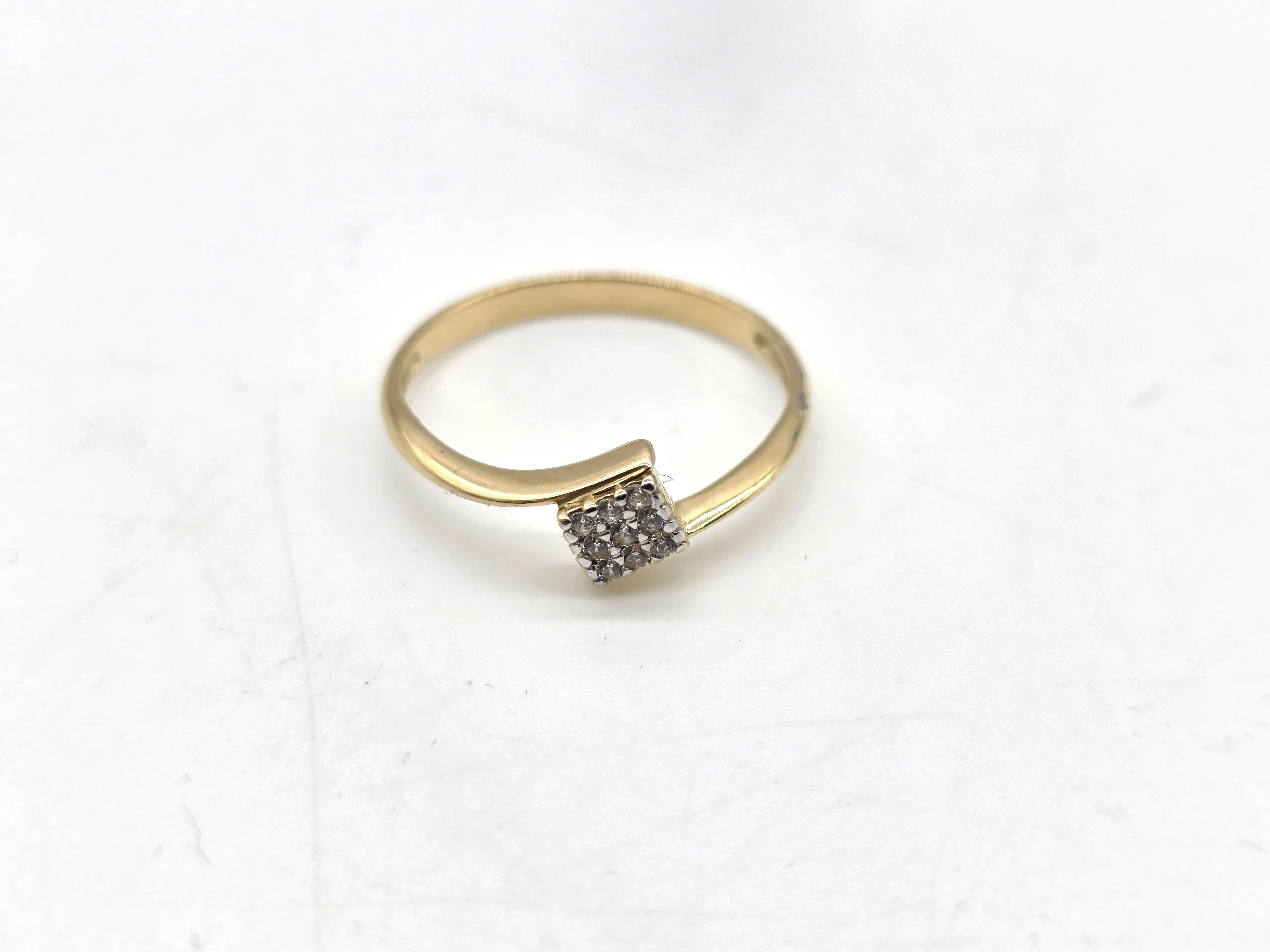 piekny-zloty-pierscionek-14k-585-r19-178g-kamien-17088-128