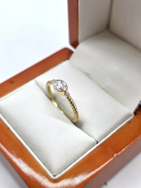 piekny-zloty-pierscionek-14k-585-r14-189g-rodzaj-2205-2