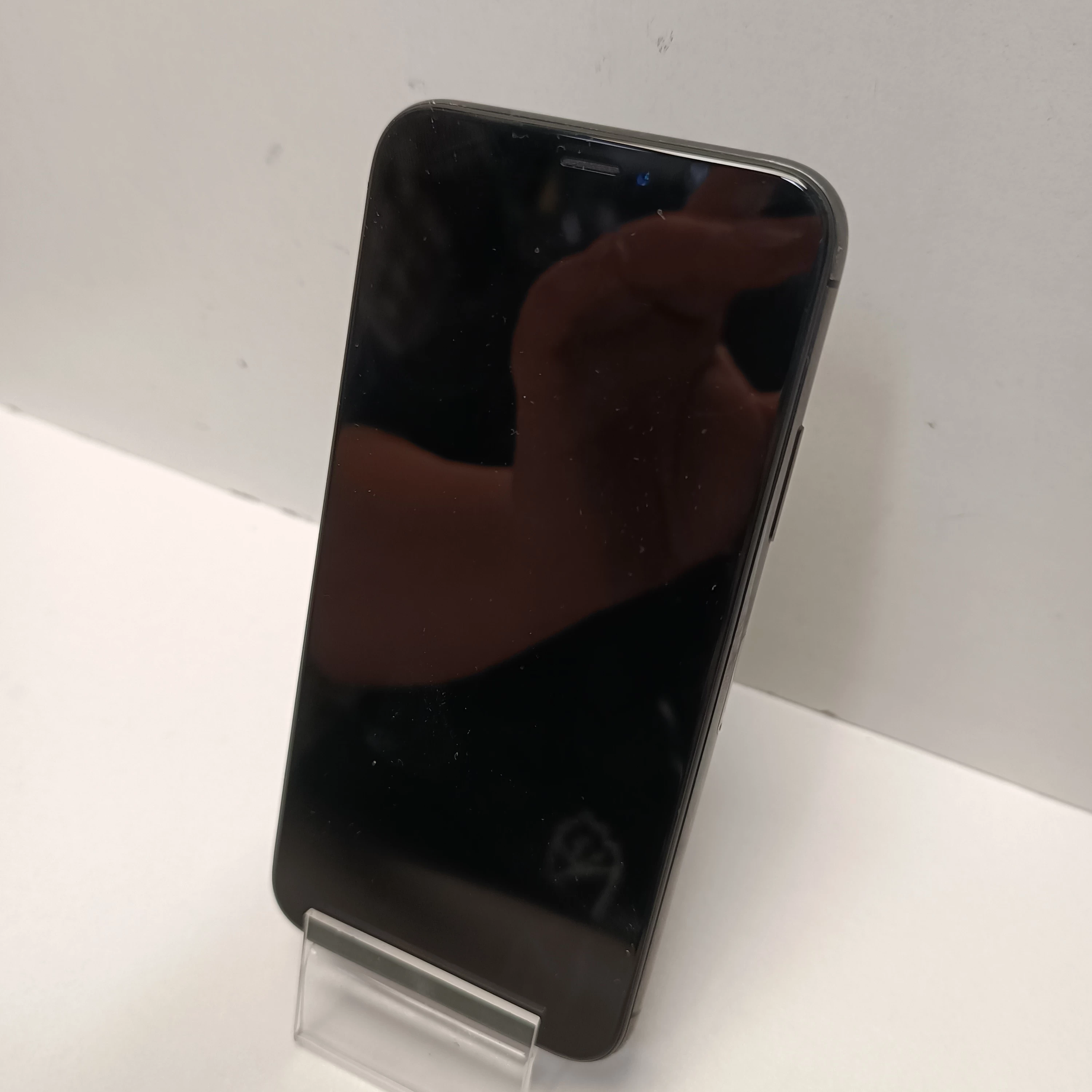 telefon-iphone-x-64gb-76-bat-wbudowana-pamiec-202869-214193