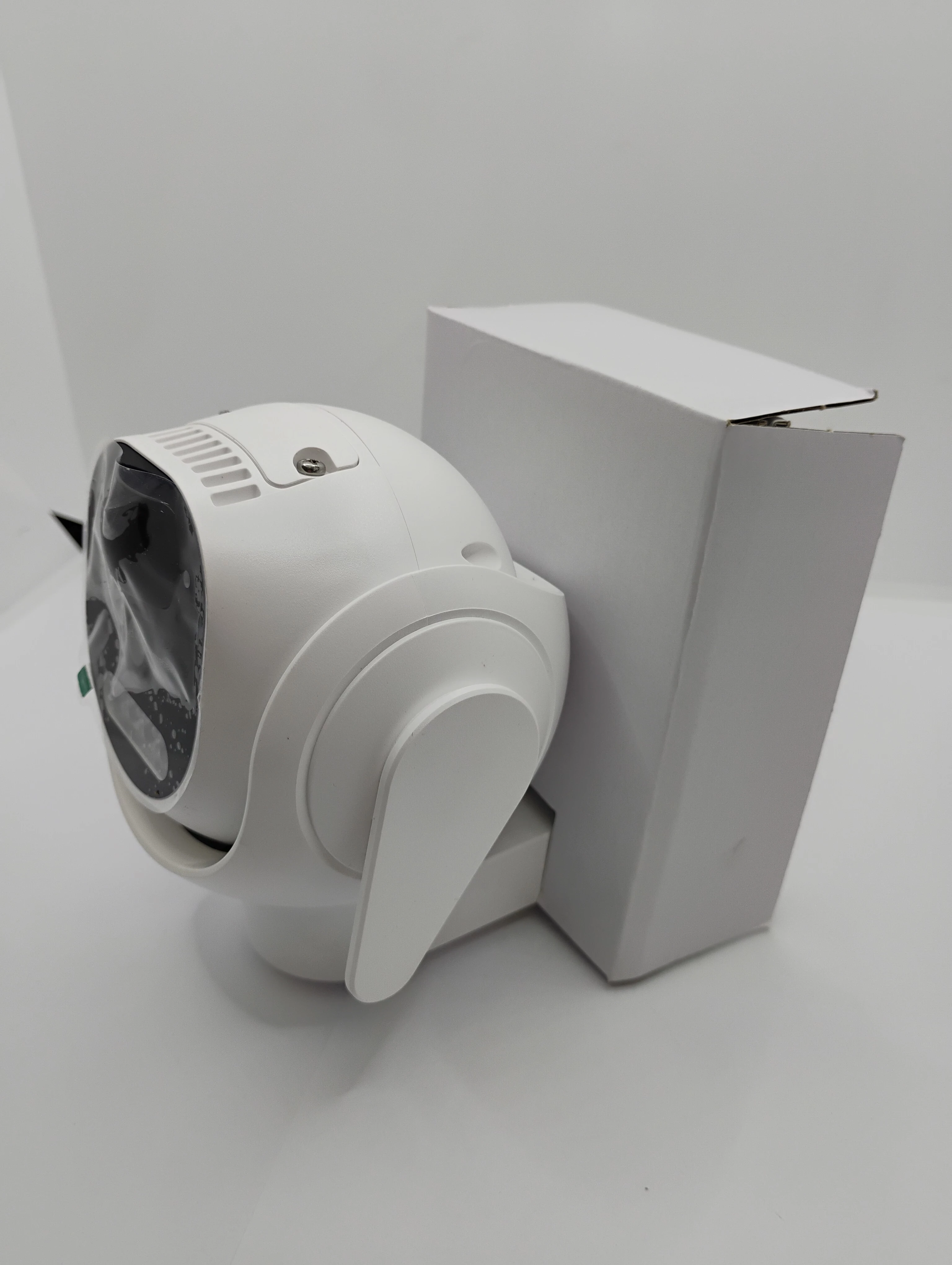 kamera-ptz-zasilana-energia-sloneczna-lsc-smart-connect-ean-gtin-8712879164852