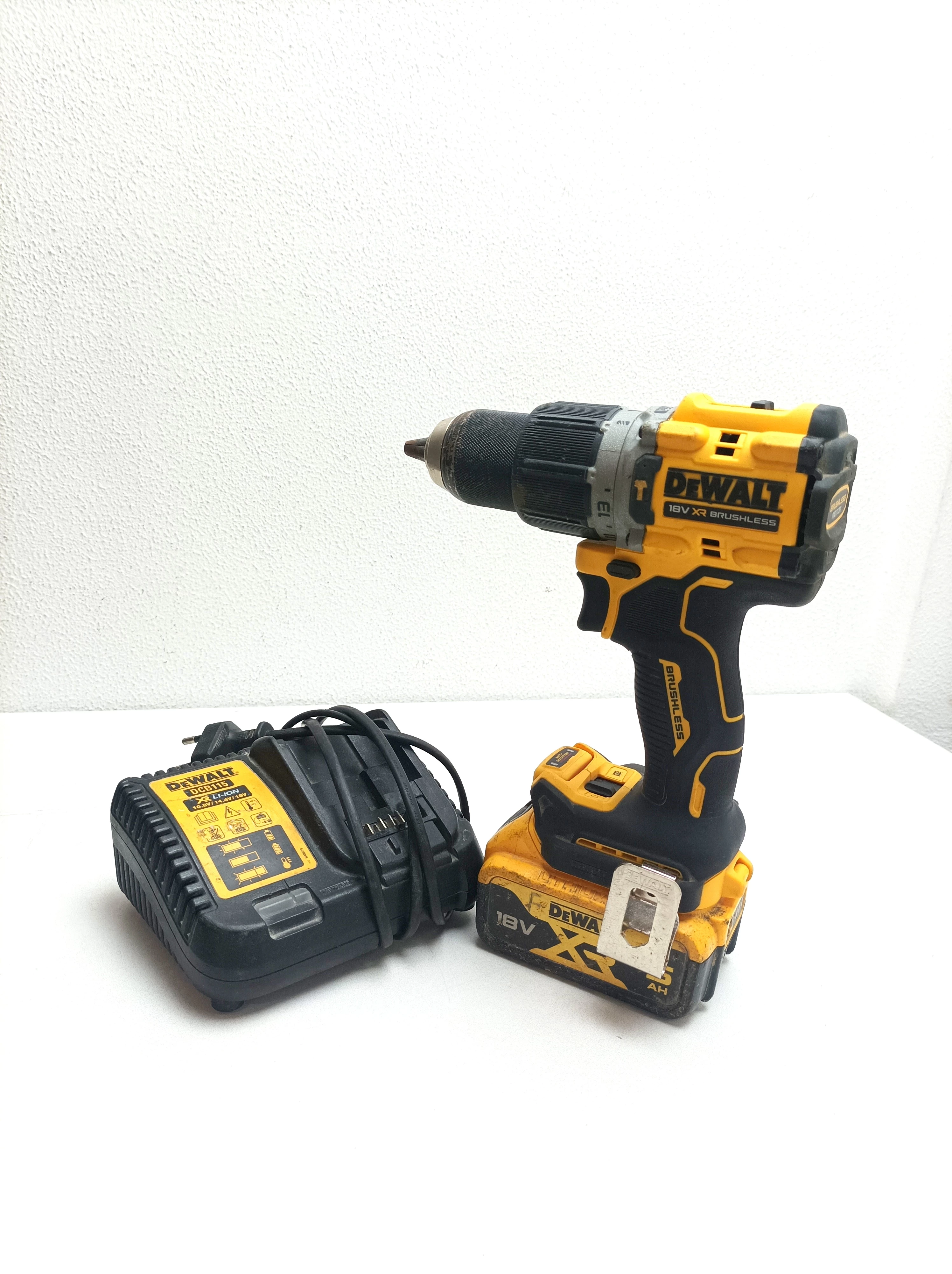 wkretarka-dewalt-dcd805-akumualtor-ladowarka-legnicka-11-chojnow