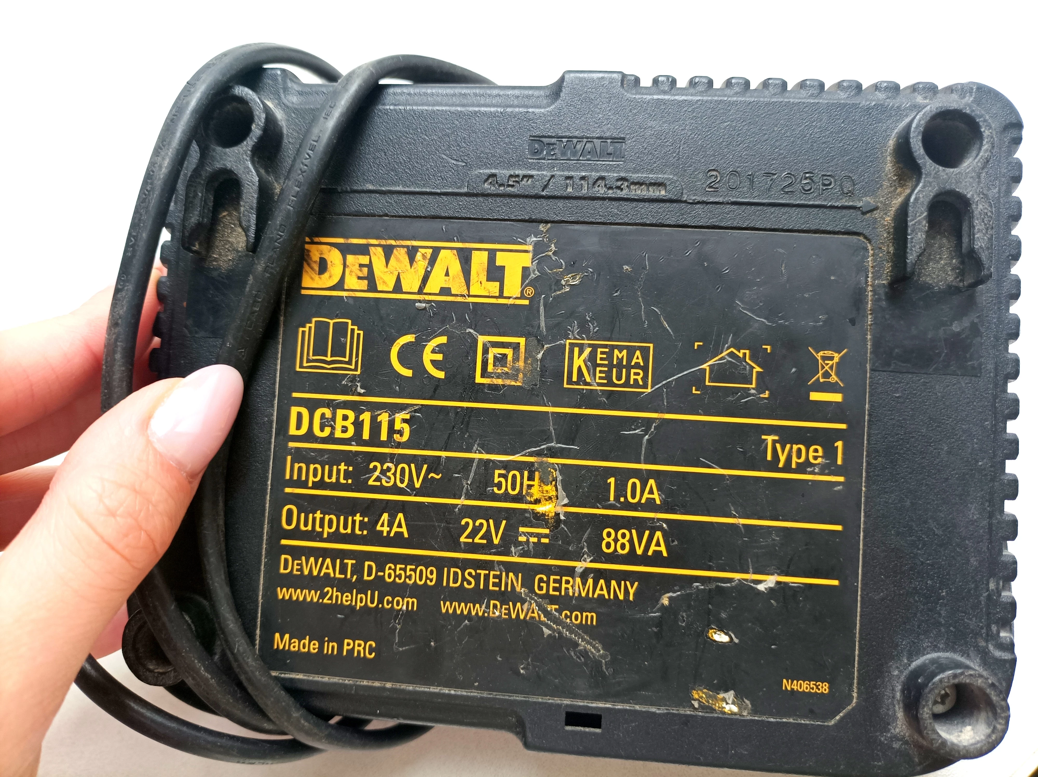 wkretarka-dewalt-dcd805-akumualtor-ladowarka-marka-248811-950256