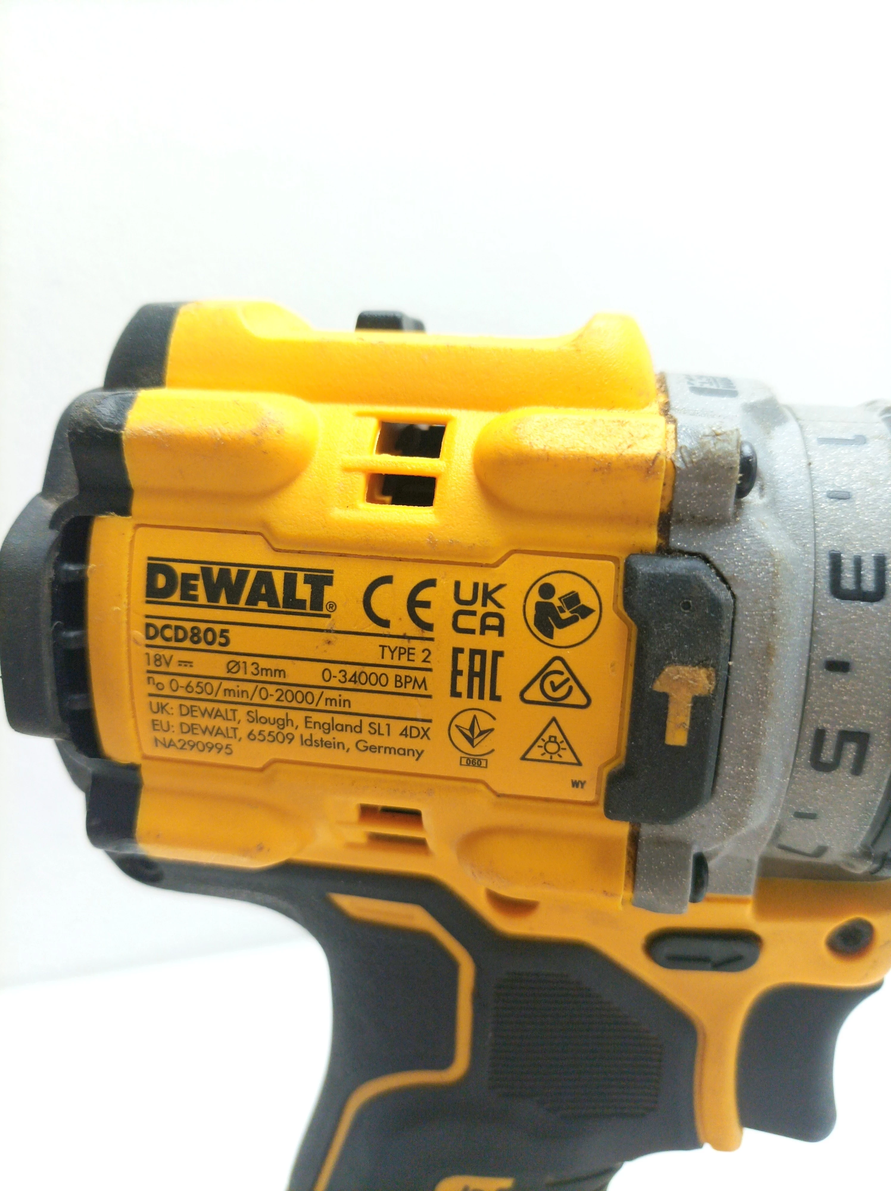 wkretarka-dewalt-dcd805-akumualtor-ladowarka-stan-11323-2