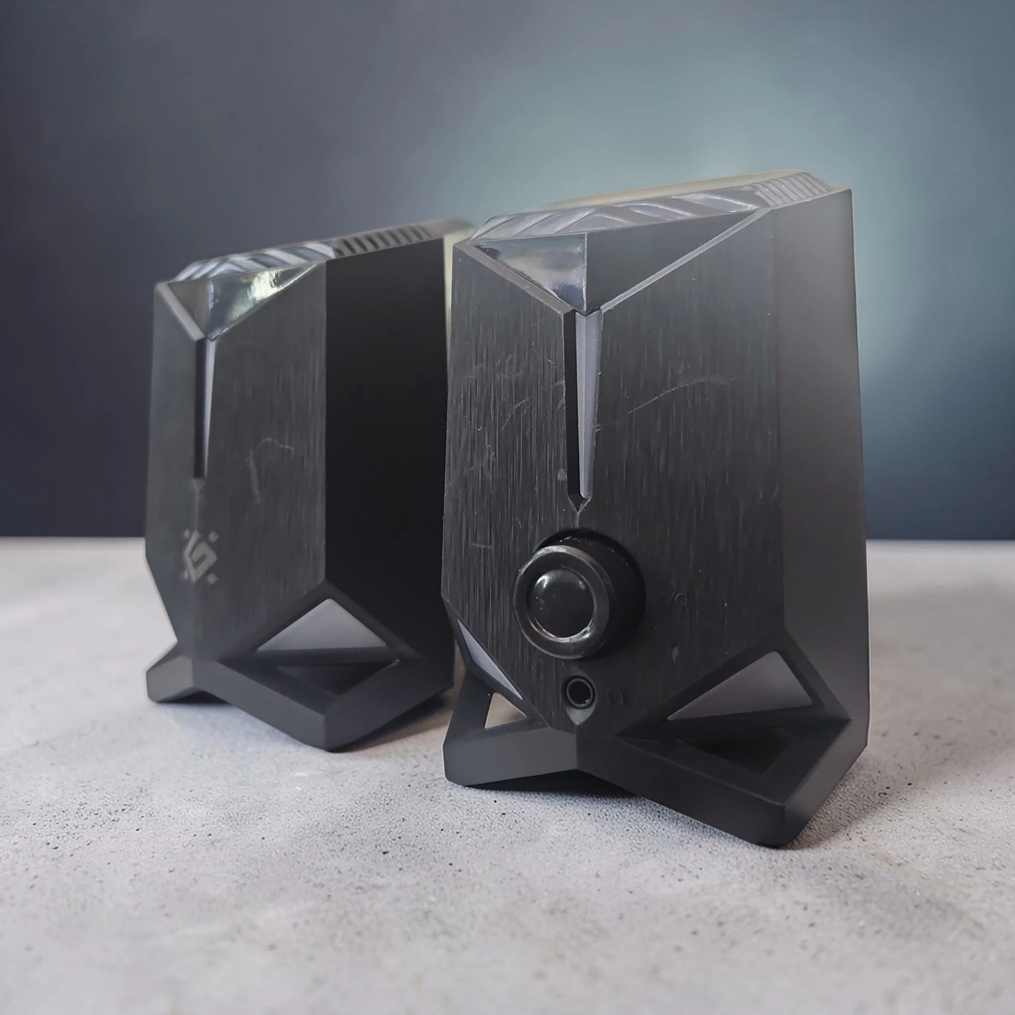 glosniki-defender-20-gravity-stan-11323-2