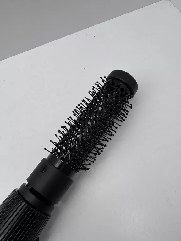 lokowko-suszarka-babyliss-smooth-shape-airstyle-kolor-dominujacy-129357-3