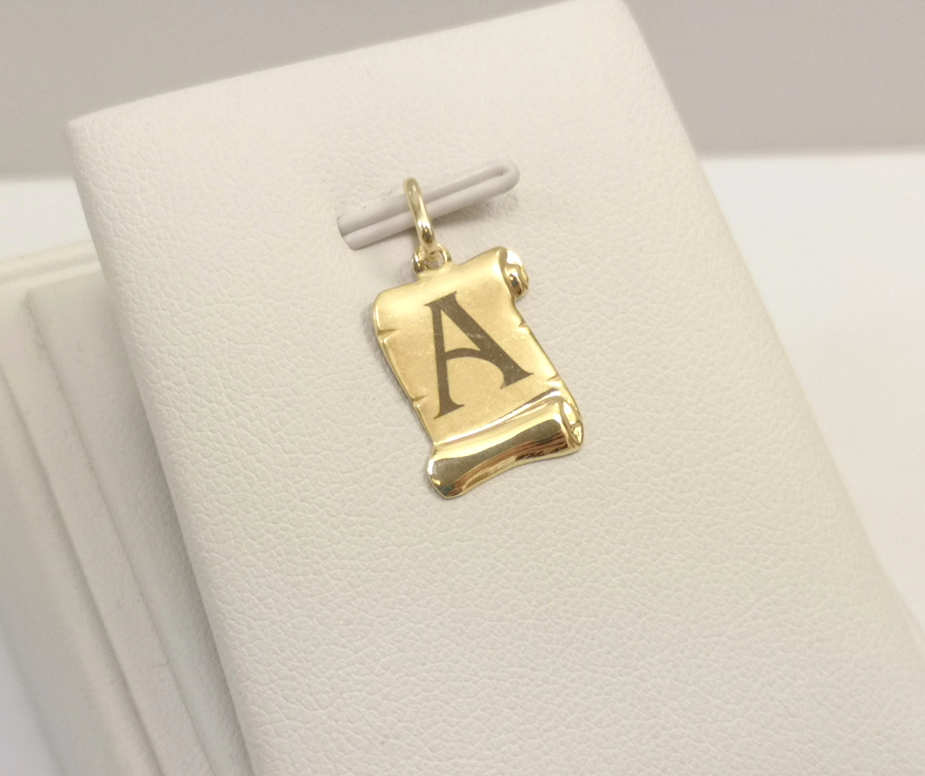 zlota-zawieszka-litera-a-585-080g-28-czerwca-313-poznan-ska-x