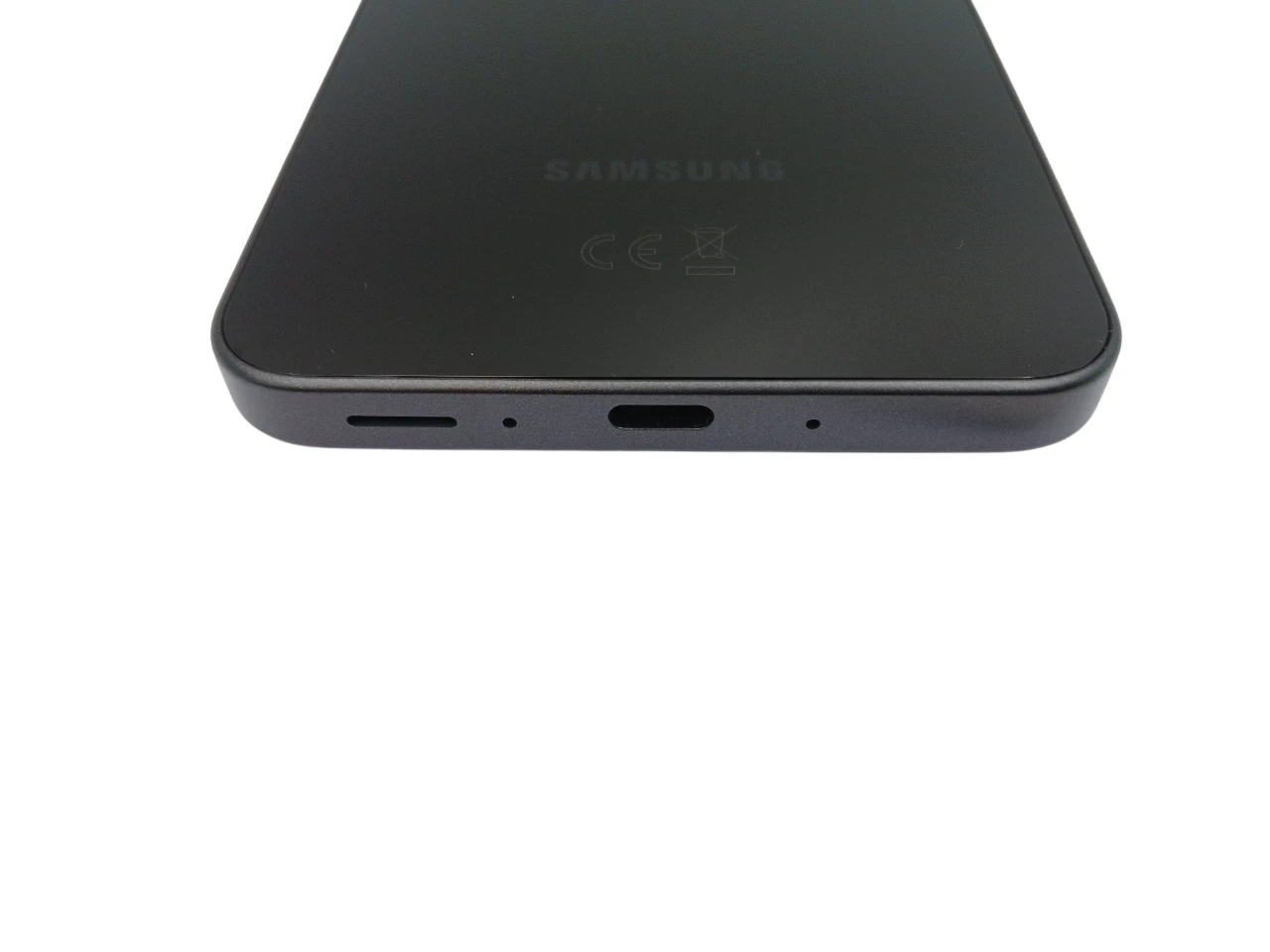telefon-samsung-galaxy-a26-5g-6128gb-67-5000mah-120hz-50mpx-opis-przekatna-ekranu-670