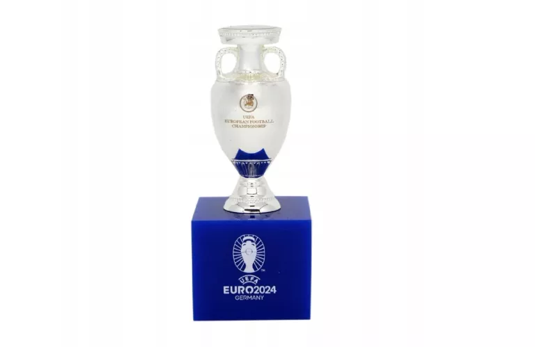 replika-trofeum-uefa-euro-2024-niemcy-11-cm-produkt-oficjalny-ean-gtin-4042332079008