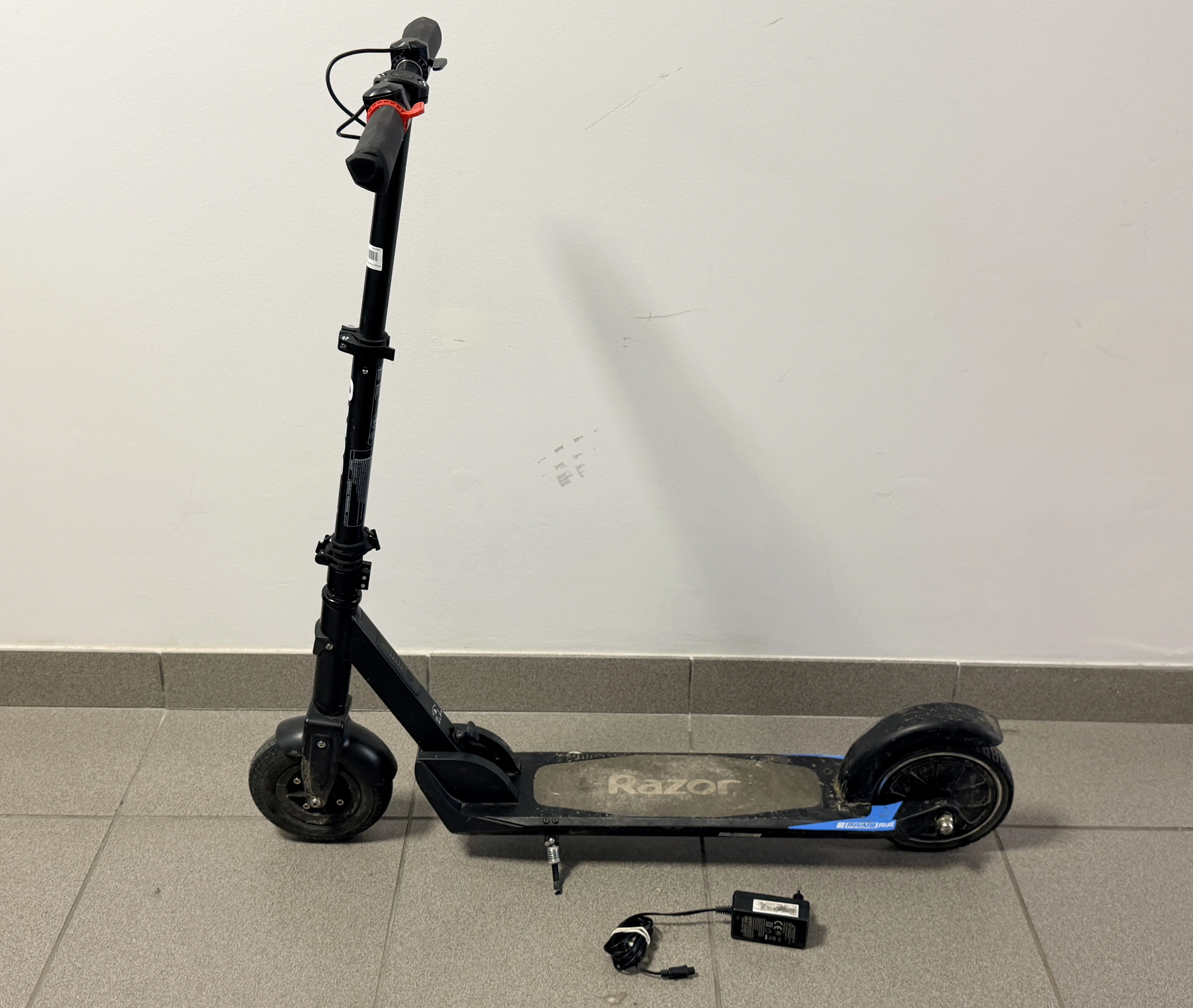 hulajnoga-elektryczna-razor-e-prime-air-250w-jagiellonska-721-szczecin-rs