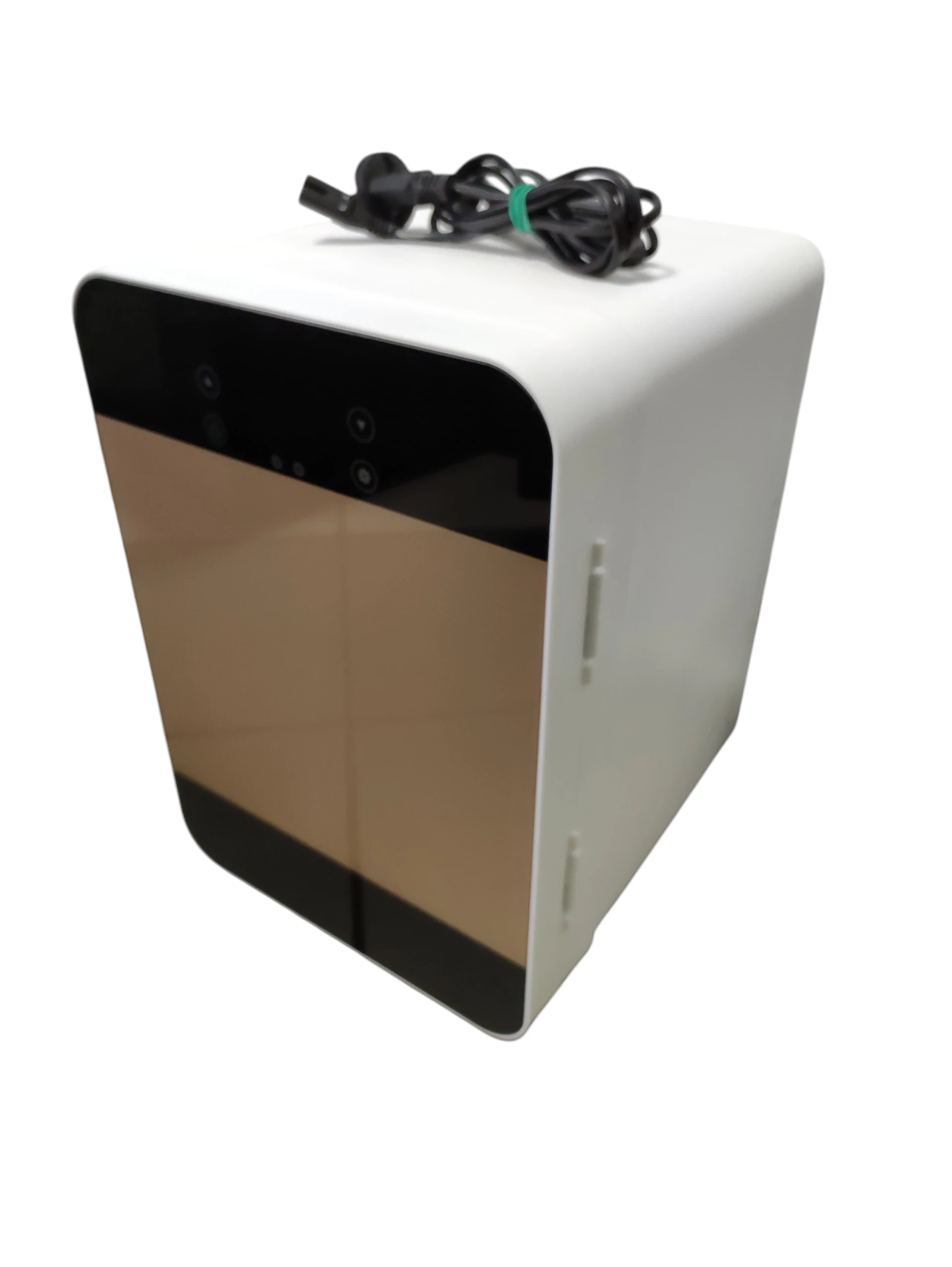 lodowka-turystyczna-ltc-6001-kable-klasa-efektywnosci-energetycznej-247945-838297