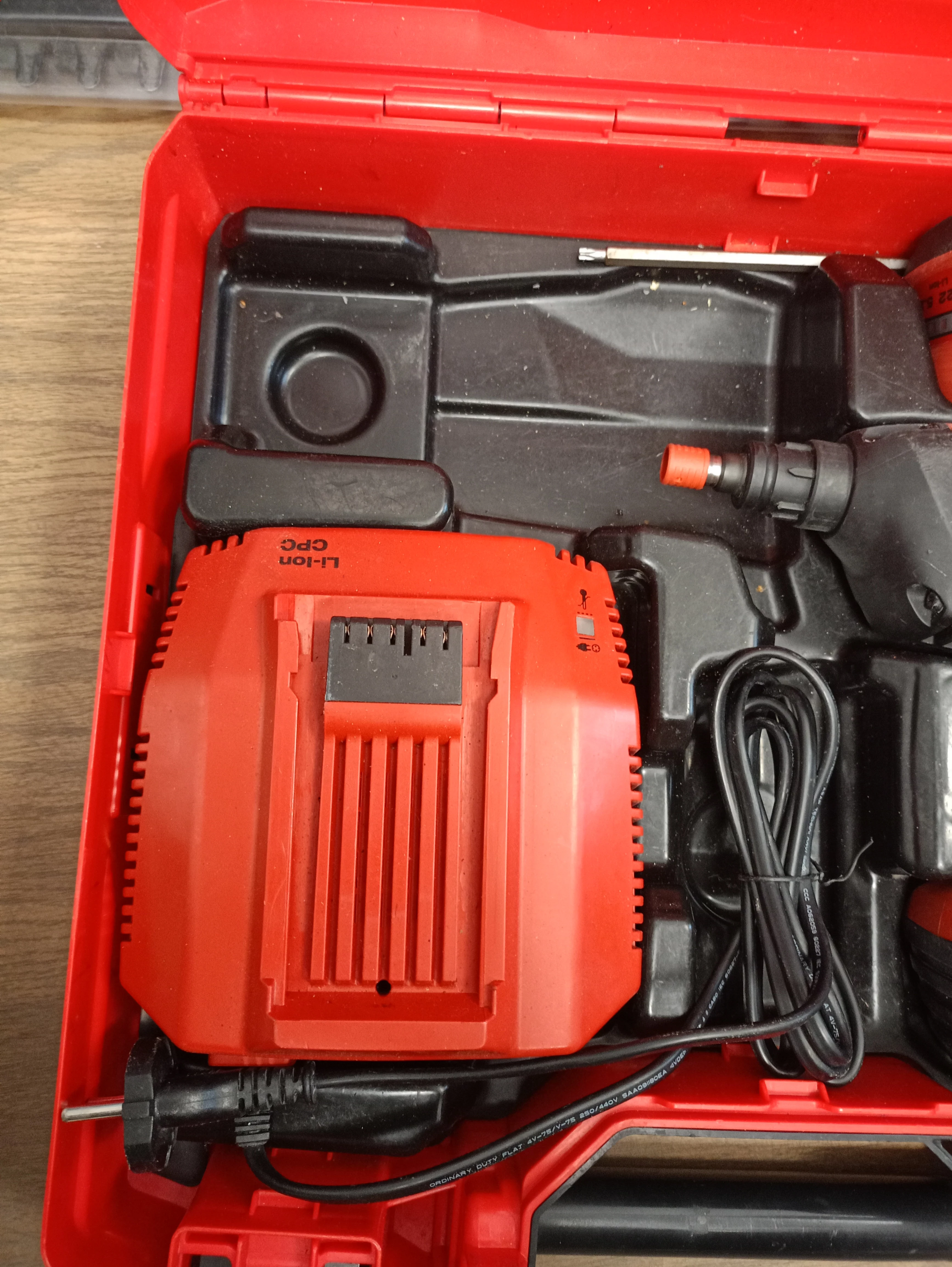 wkretarka-do-plyt-hilti-sd-5000-a22-walizka-2x-aku-lad-ean-gtin-7613023999324