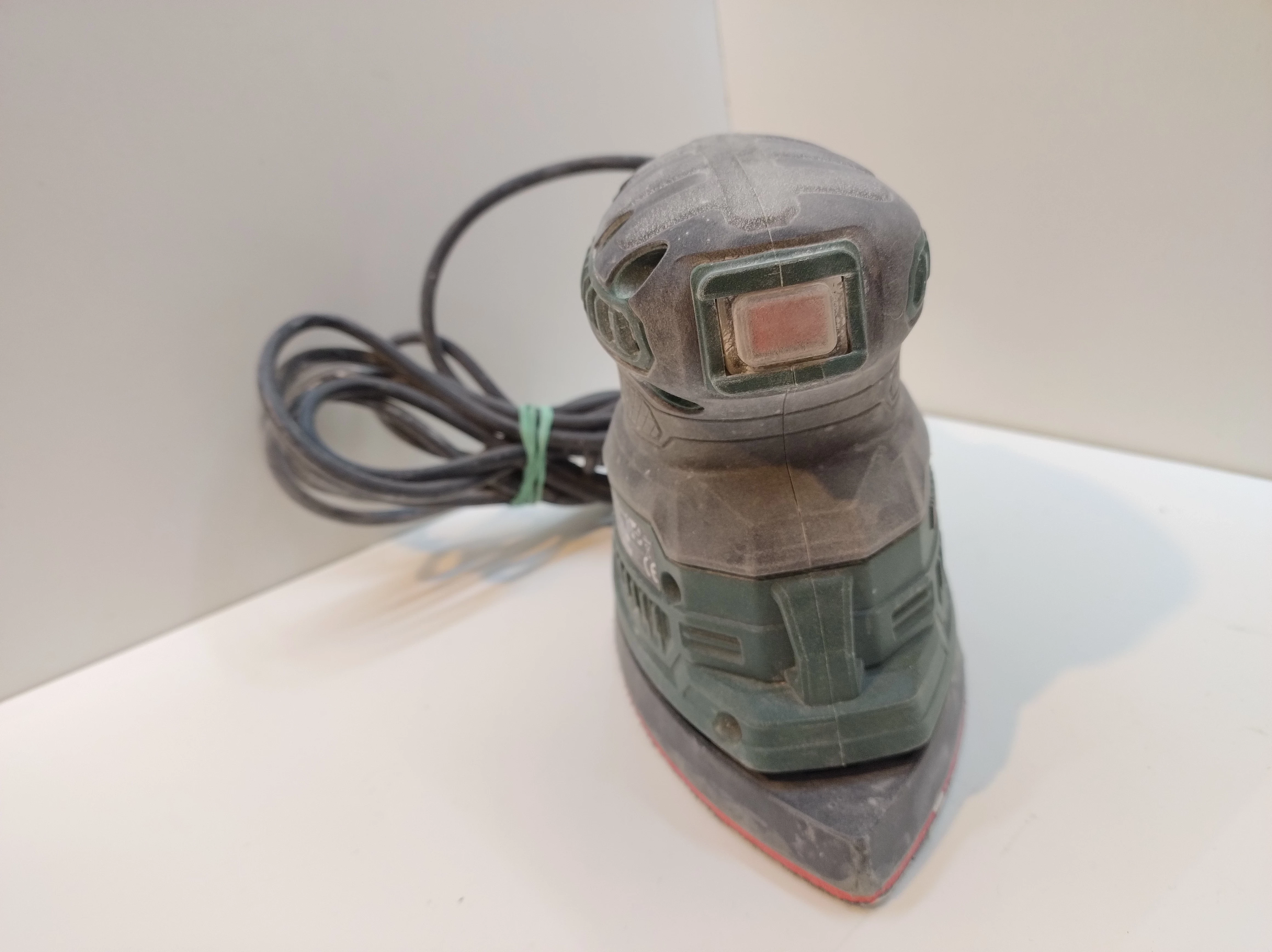 szlifierka-oscylacyjna-parkside-pms200a1-arkusze-scierne-komplet-marka-248811-951182