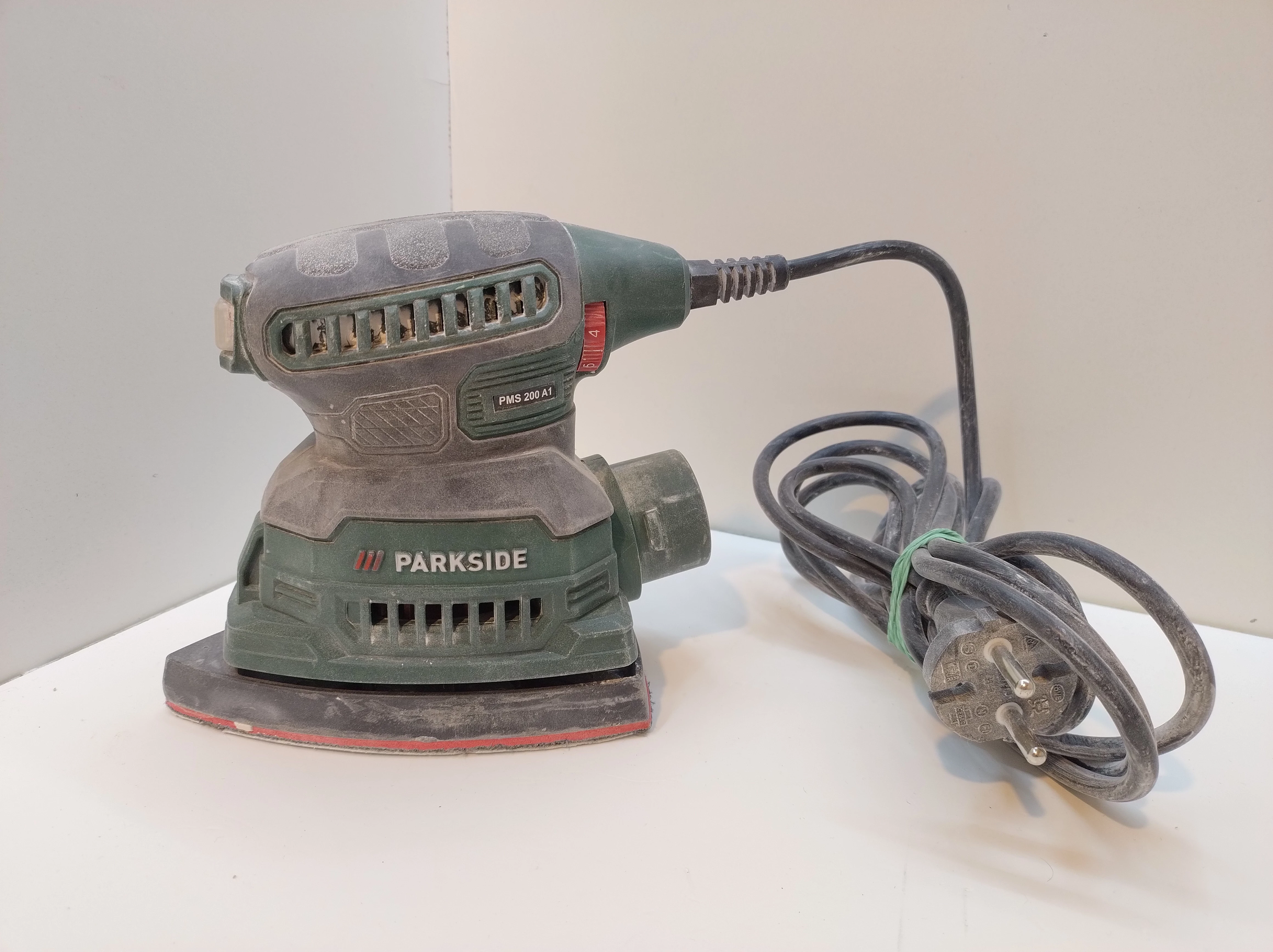 szlifierka-oscylacyjna-parkside-pms200a1-arkusze-scierne-komplet-ean-gtin-4052916178270