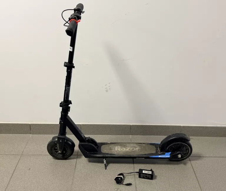 hulajnoga-elektryczna-razor-e-prime-air-250w-jagiellonska-721-szczecin-rs