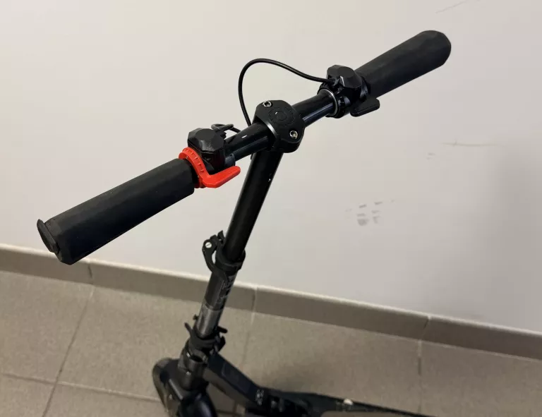 hulajnoga-elektryczna-razor-e-prime-air-250w-kod-producenta-13173816