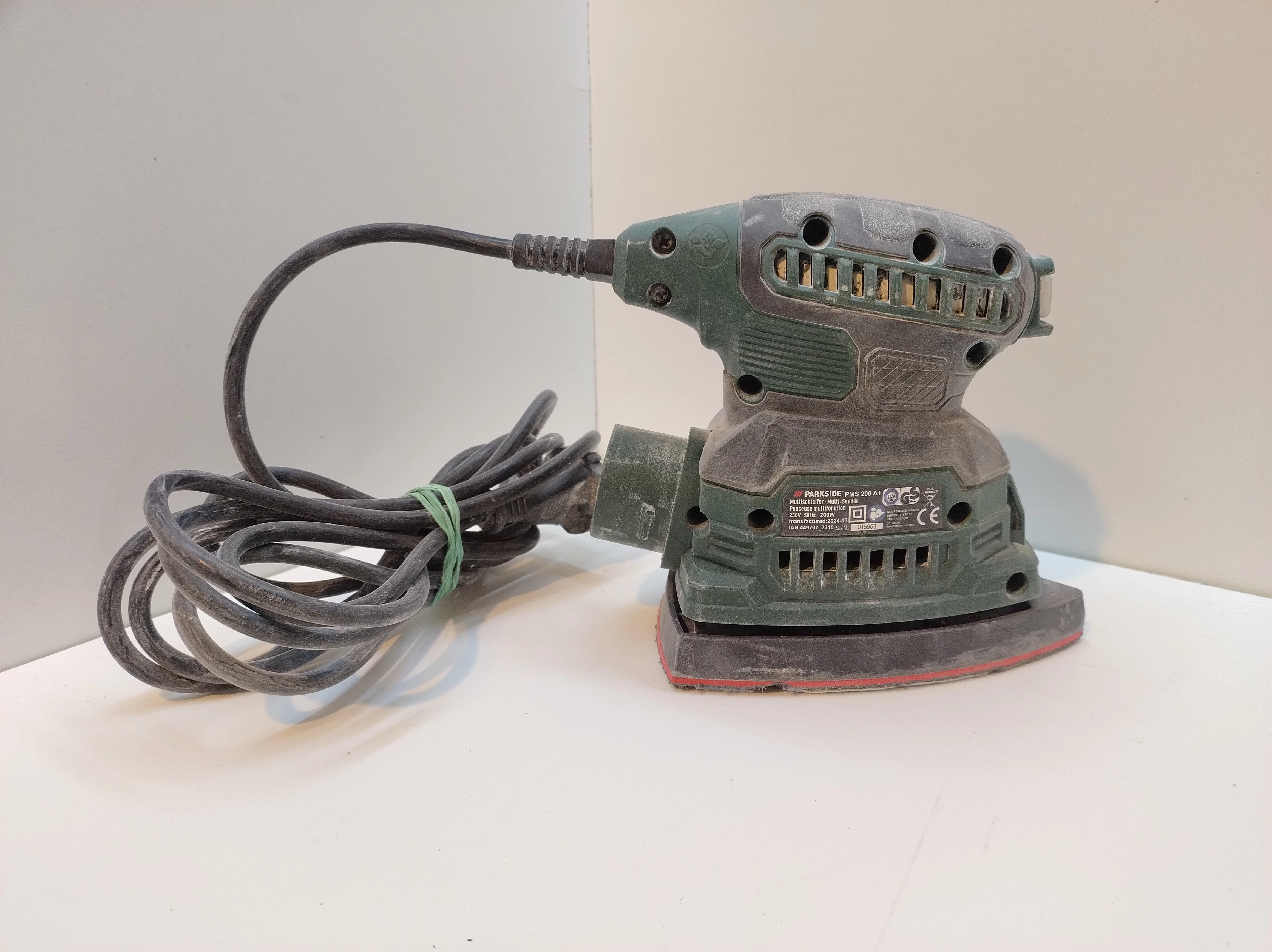 szlifierka-oscylacyjna-parkside-pms200a1-arkusze-scierne-komplet-stan-11323-2