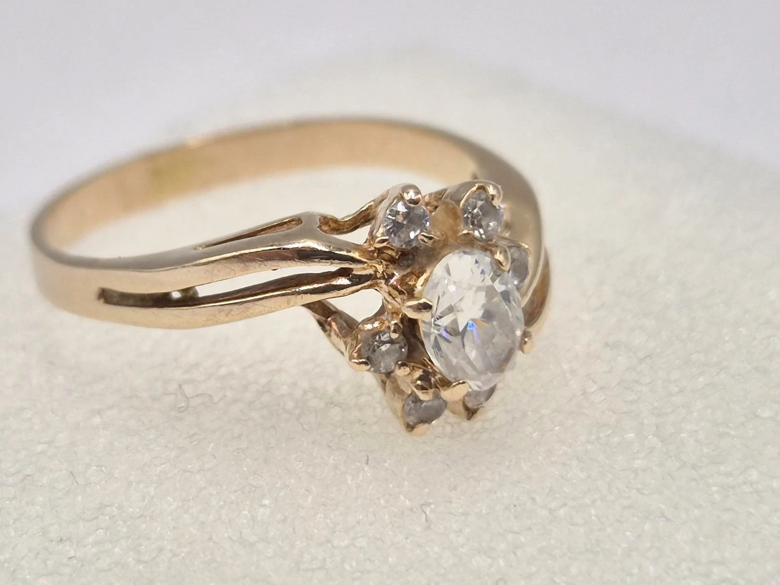 zloty-pierscionek-cyrkonia-585-14k-278g-r15-material-15835-2