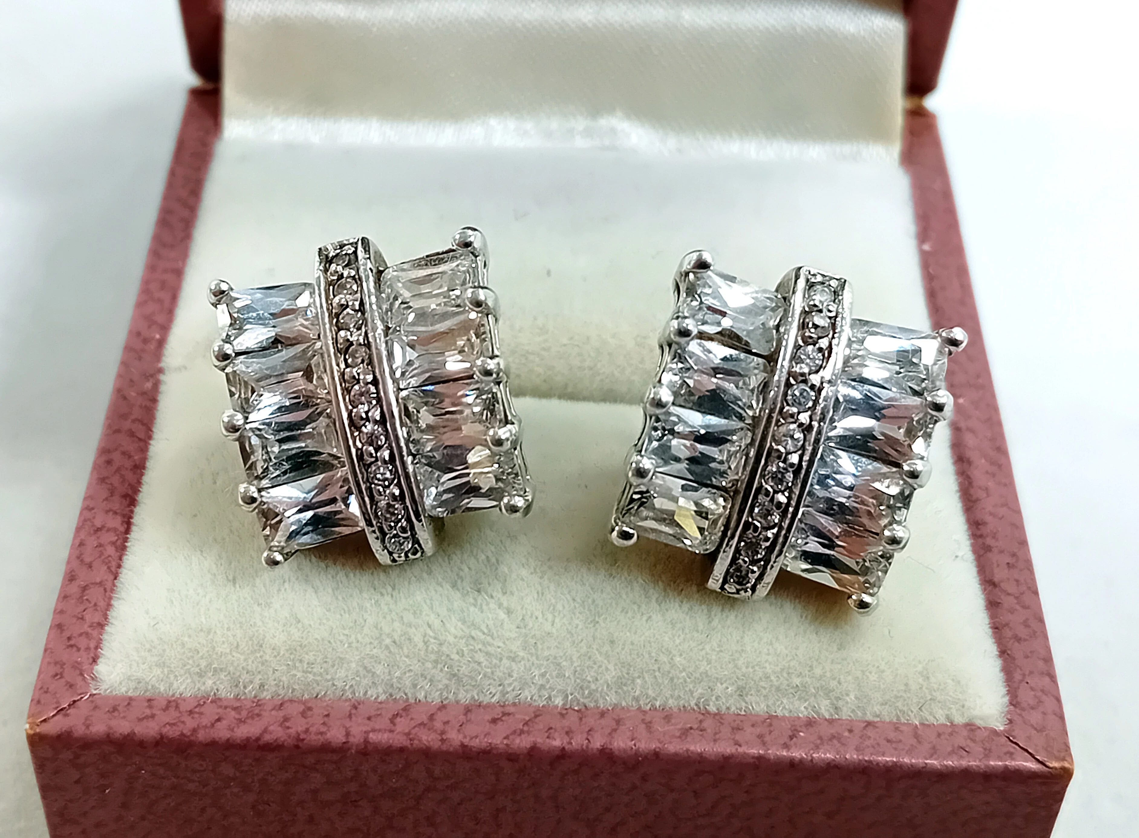 blyszczace-srebrne-kolczyki-pr925-tysiaclecia-2a-nowe-miasto-lubawskie