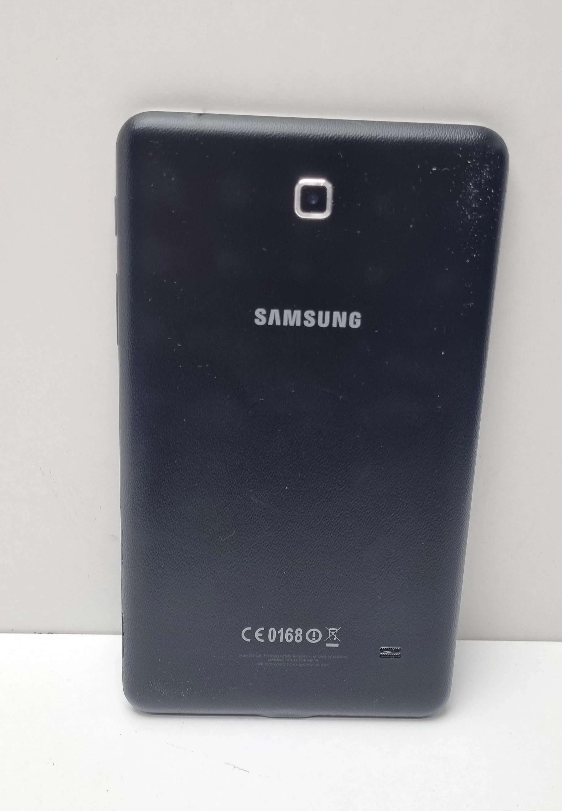 tablet-samsung-galaxy-tab4-8gb-system-operacyjny-16332-1