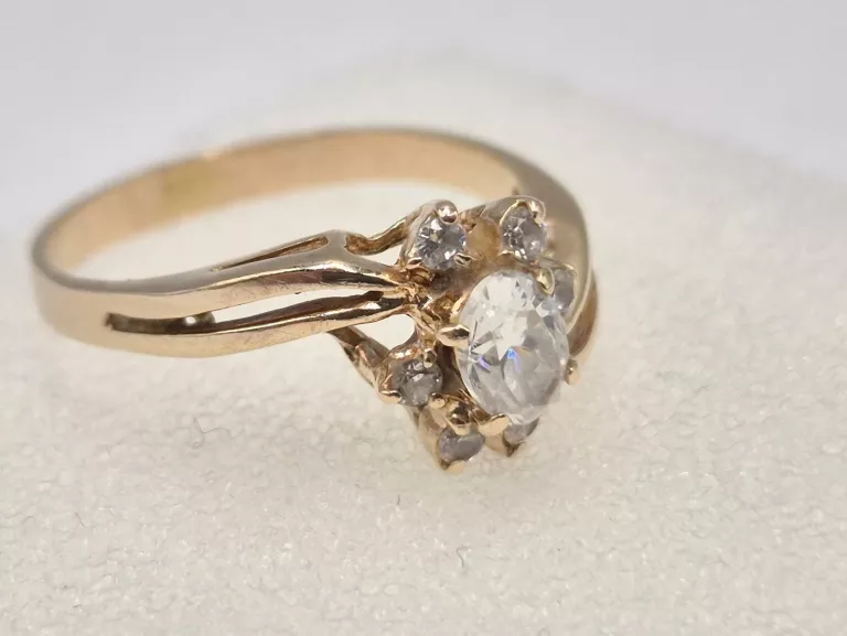 zloty-pierscionek-cyrkonia-585-14k-278g-r15-material-15835-2