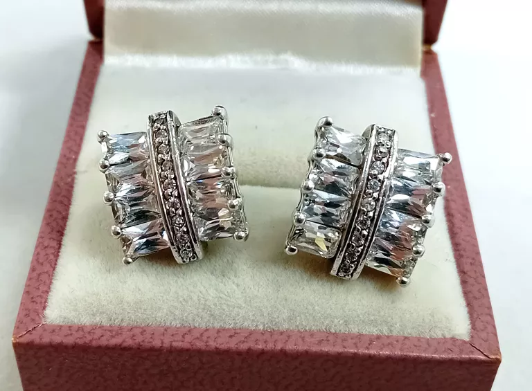 blyszczace-srebrne-kolczyki-pr925-tysiaclecia-2a-nowe-miasto-lubawskie