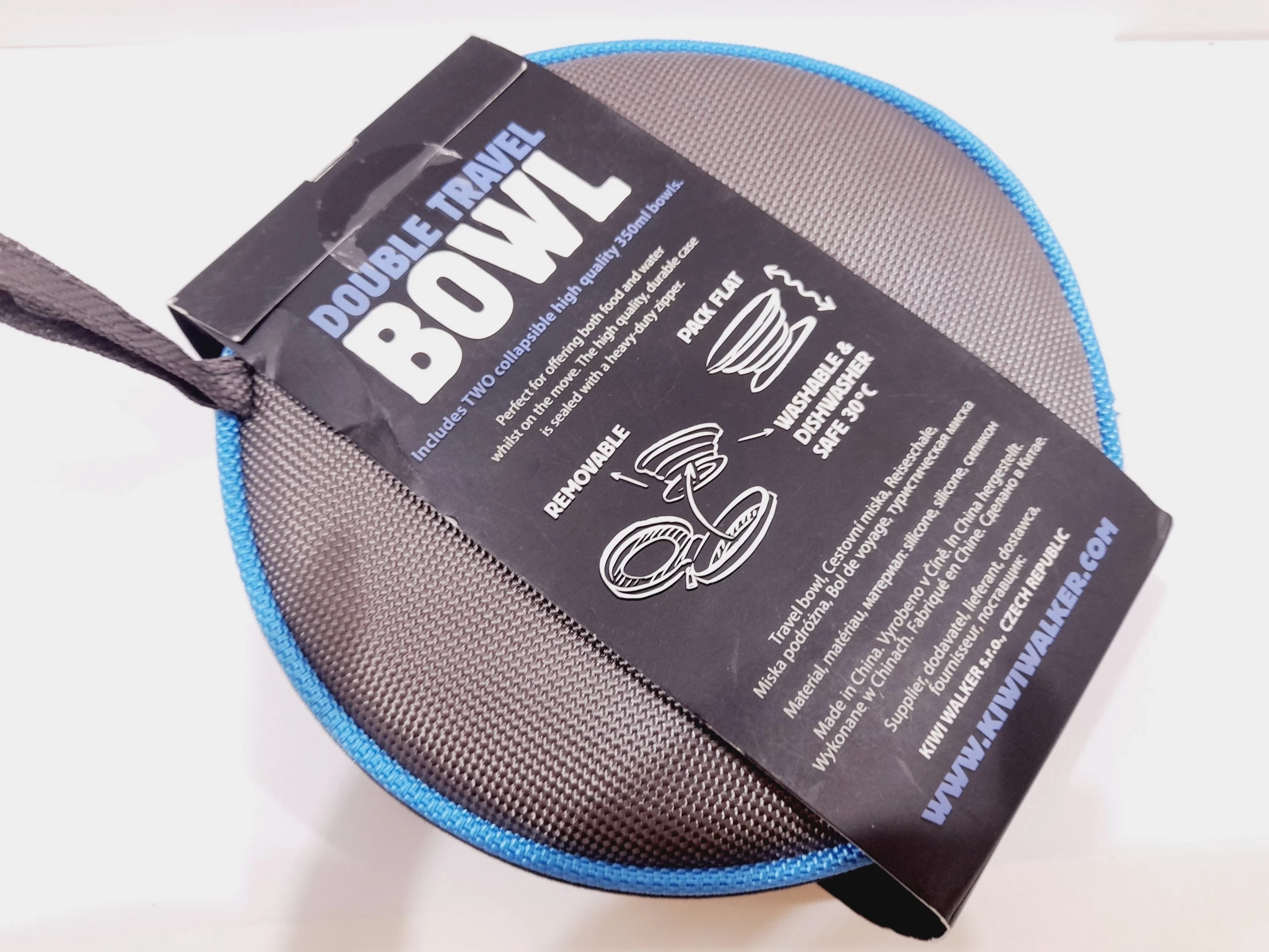 podwojna-miska-podrozna-niebieska-700ml-kiwi-pojemnosc-070