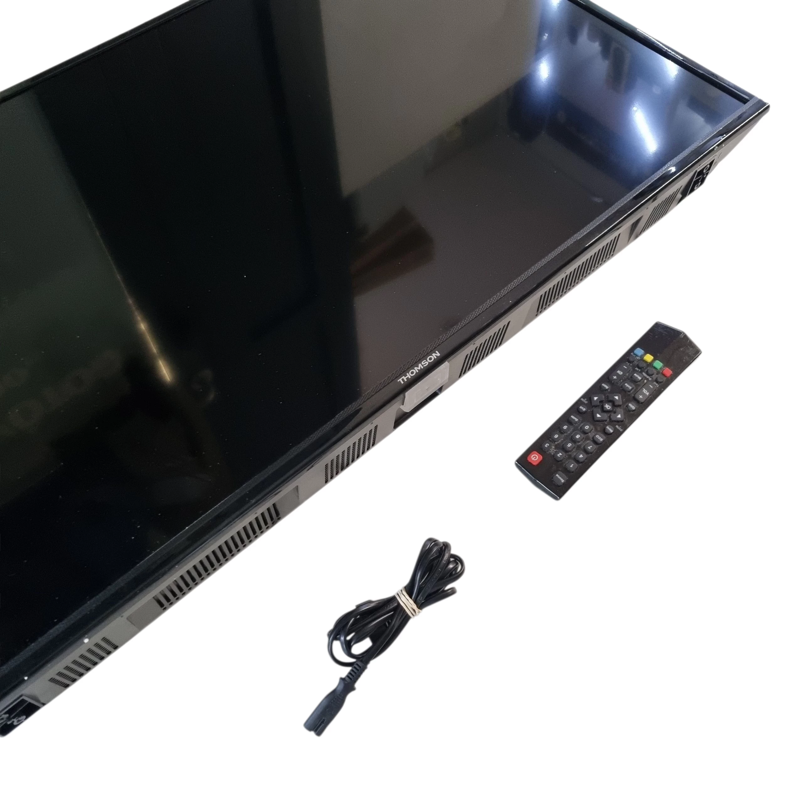 telewizor-led-thomson-40fd3306-40-full-hd-czarny-klasa-efektywnosci-energetycznej-247945-838301