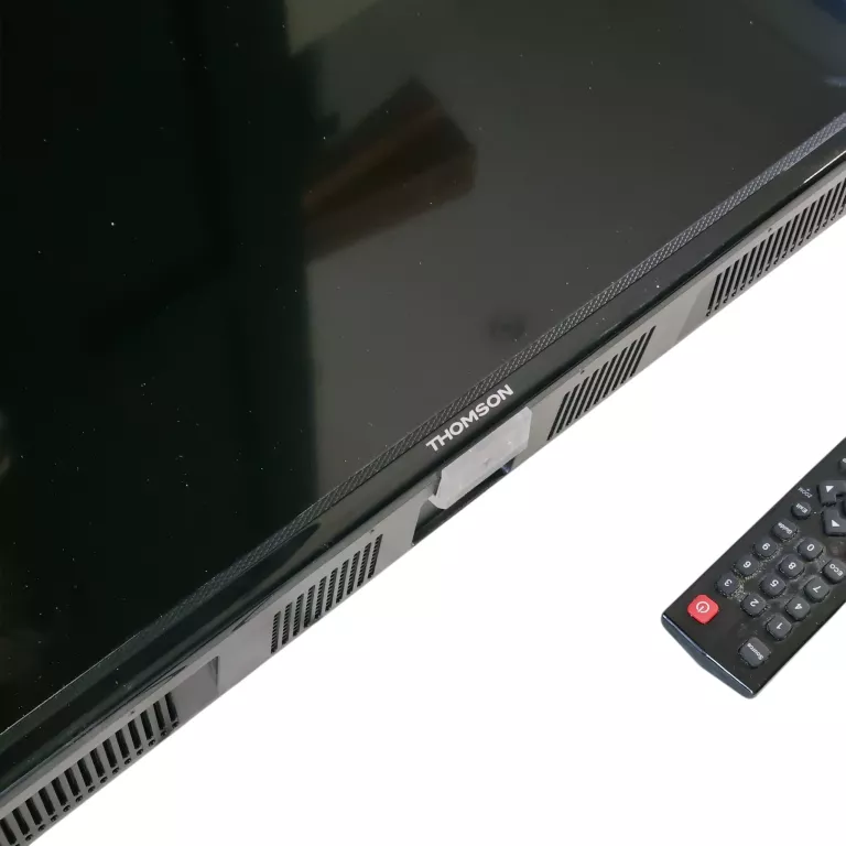 telewizor-led-thomson-40fd3306-40-full-hd-czarny-smart-tv-211678-250642
